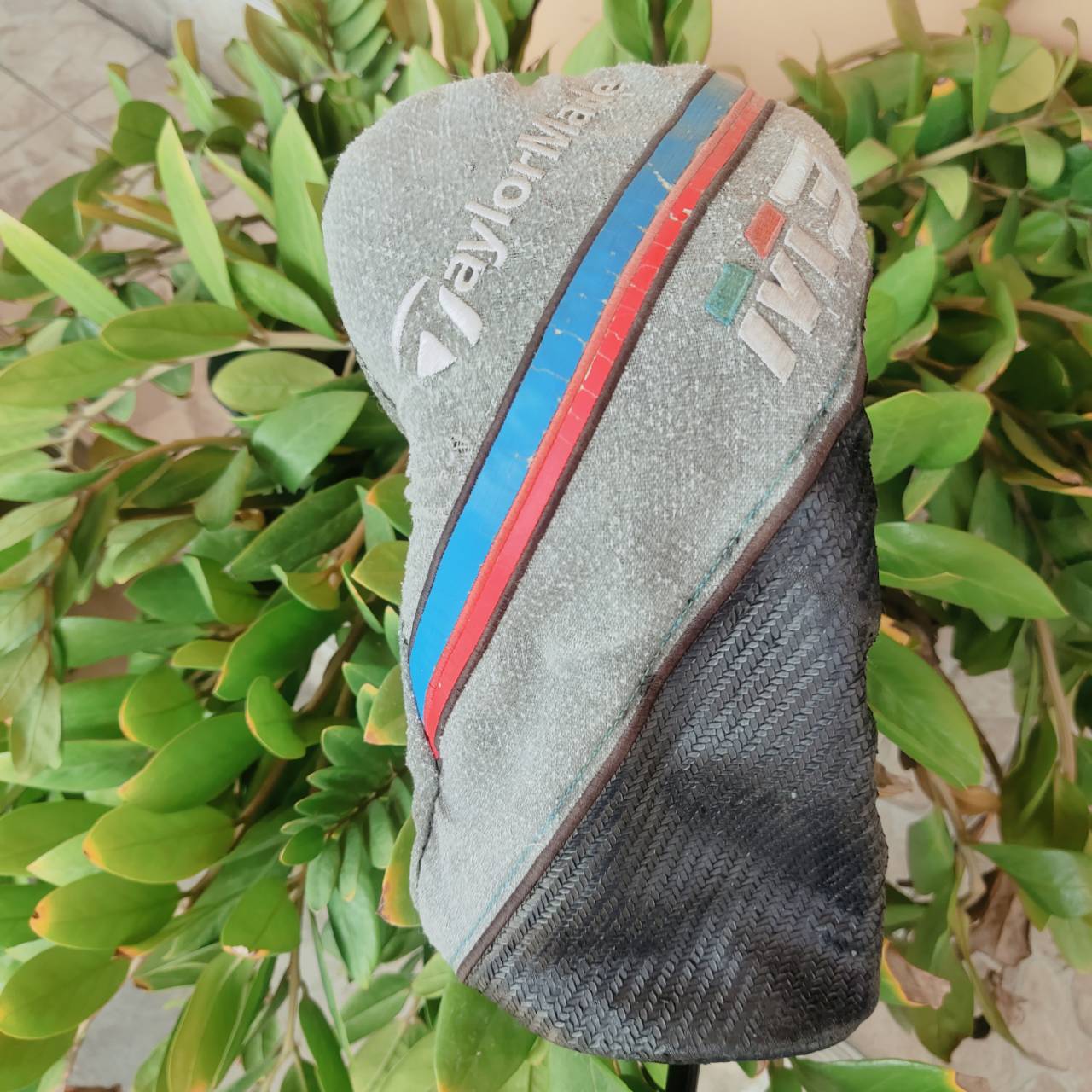 DRIVER TAYLORMADE M3 องศา 9.5 ก้าน KUROKAGE FLEX S ก้านดีมากๆ หน้า TWIST FACE กระดองเคฟล่างามๆ ไขปรับได้ทุกวงสวิง หน้าไม้มี SPEED POCKET เพื่อเพิ่มความเด้งขั้นสุด ไม้กอล์ฟพรีเมี่ยมมือสอง ของแท้ By NakaraLuxurious