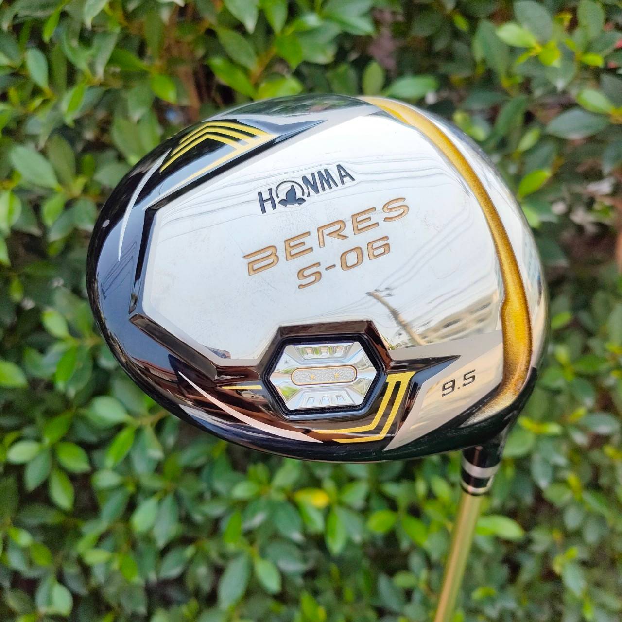 DRIVER HONMA BERES S-06 องศา 9.5 ก้าน ARMRQ X FLEX S ** ก้านระดับ 2 ดาว **