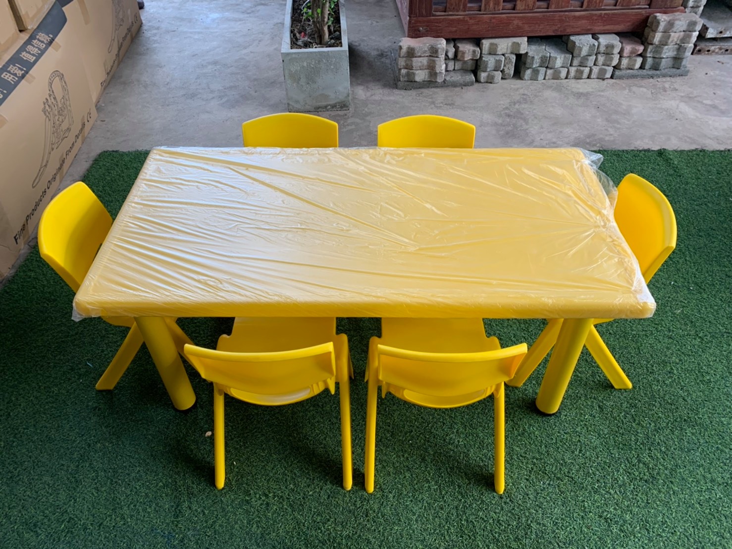 โต๊ะนักเรียน,โต๊ะเขียนหนังสือเด็ก,โต๊ะเรียน, โต๊ะสี่เหลี่ยมผืนผ้า พลาสติก ปรับระดับได้ ราคาโรงงาน พร้อมส่ง