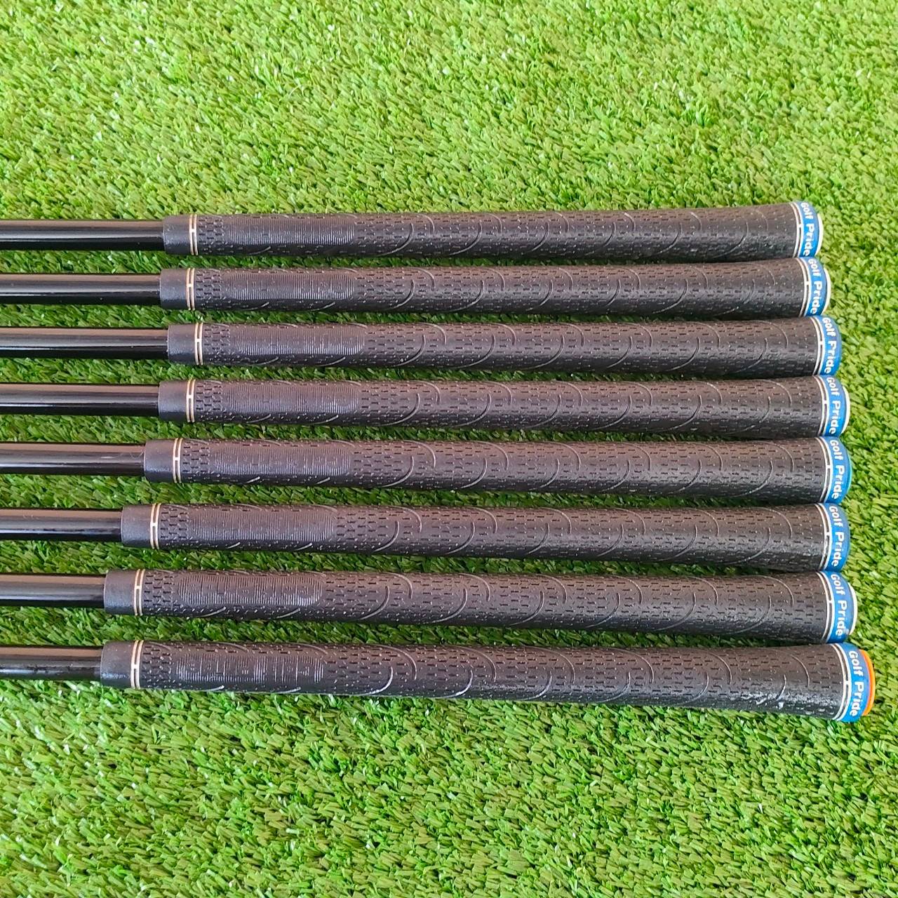 ชุดเหล็ก HONMA HIGH -POWERED PRANCER N มีเหล็ก 3-10 เเละ SW ** ขาดเหล็ก 8 ** ก้าน HONMA HIGH EXTRA 90 FLEX R-2 เหล็กตีไกล พรีเมี่ยมญี่ปุ่น วัสดุพรีเมี่ยมมากครับ