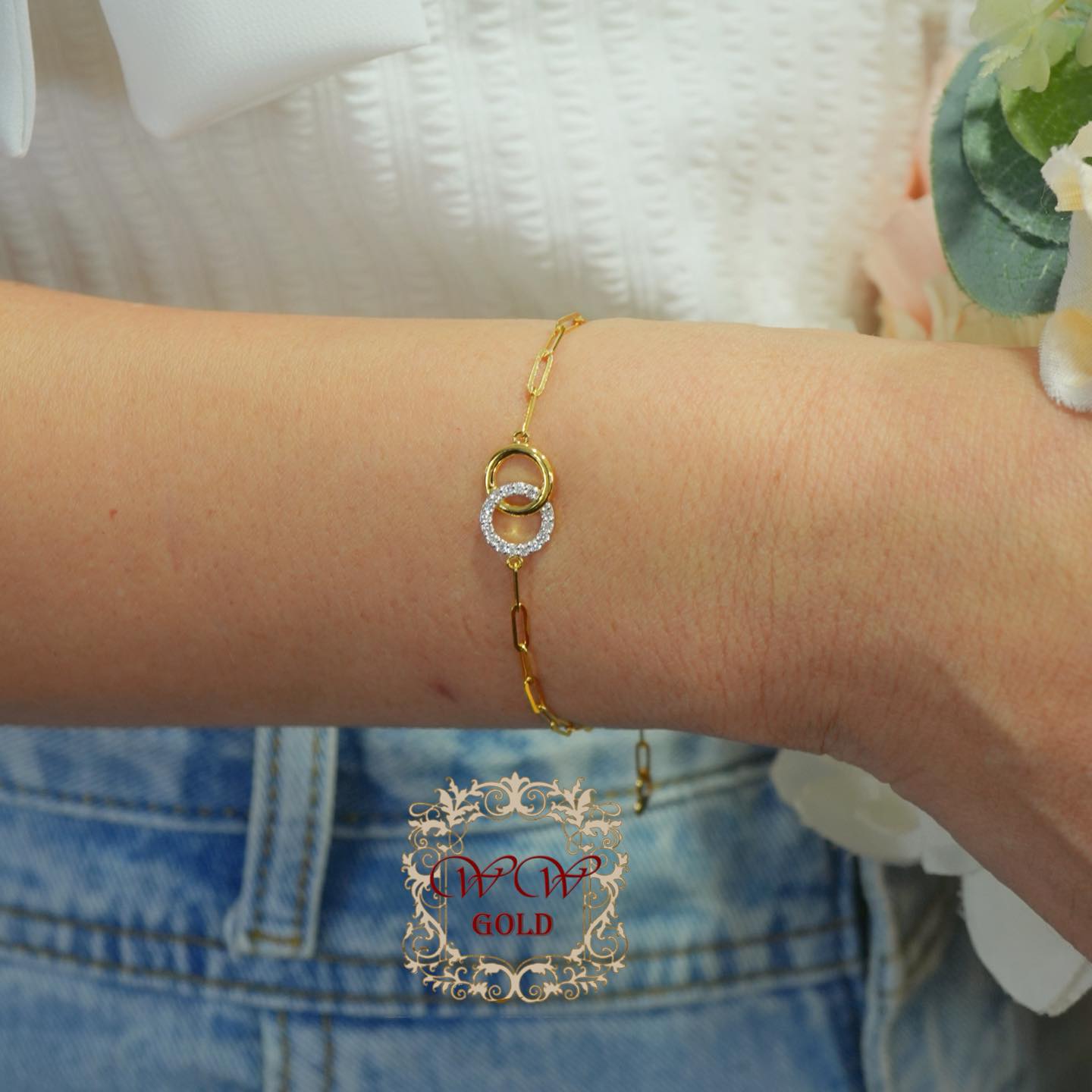 สร้อยข้อมือวงกลมซ้อน