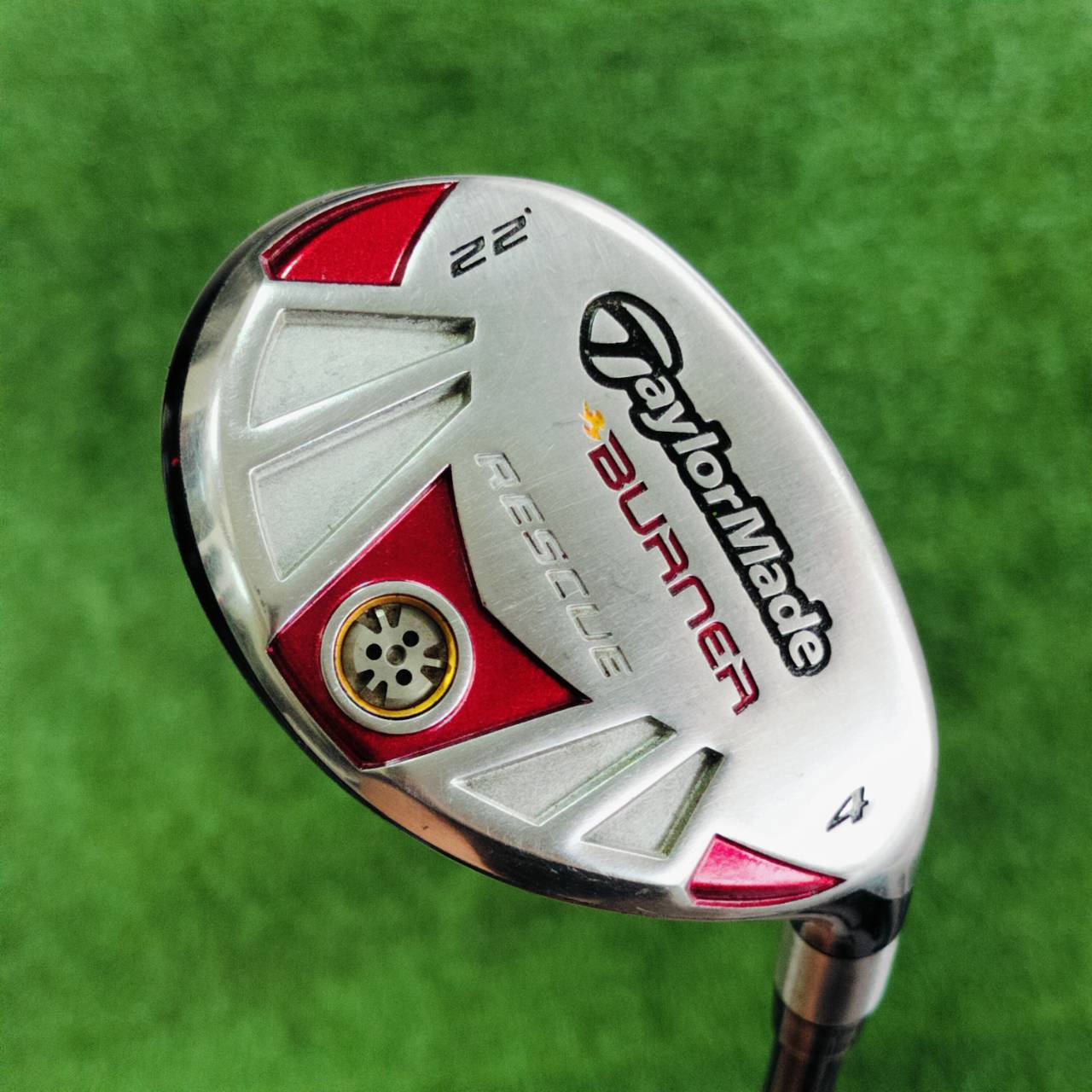 HYBRID4 TAYLORMADE BURNER RESCUE องศา 22 ก้าน RE*AX SUPERFAST FLEX R รุ่นนี้กระดองเคฟล่า และวางจุด CG ไว้ที่ตำแหน่งดีมาก ไม้กอล์ฟพรีเมี่ยมมือสอง ของแท้ By NakaraLuxurious