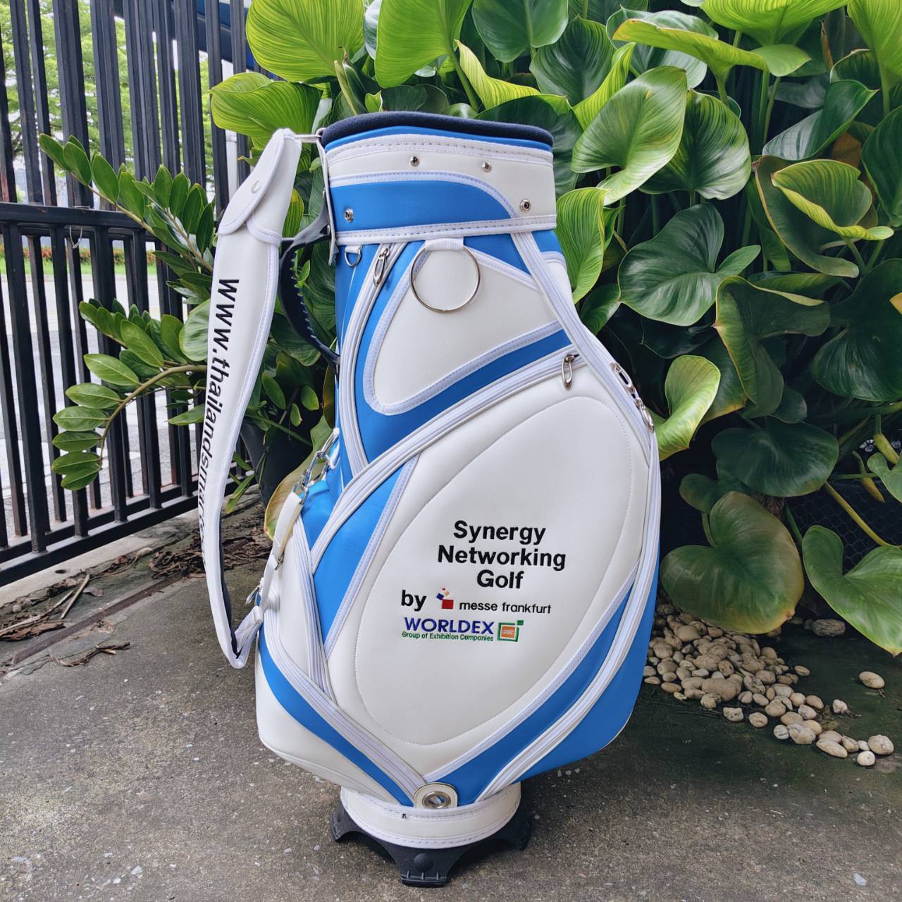 ถุงกอล์ฟ SM House มือสอง สภาพสวยเดิมๆ สีสวยน่าใช้ ใช้วัสดุดีเลยค่ะ ถุง TOUR ใส่ของได้ครบครัน