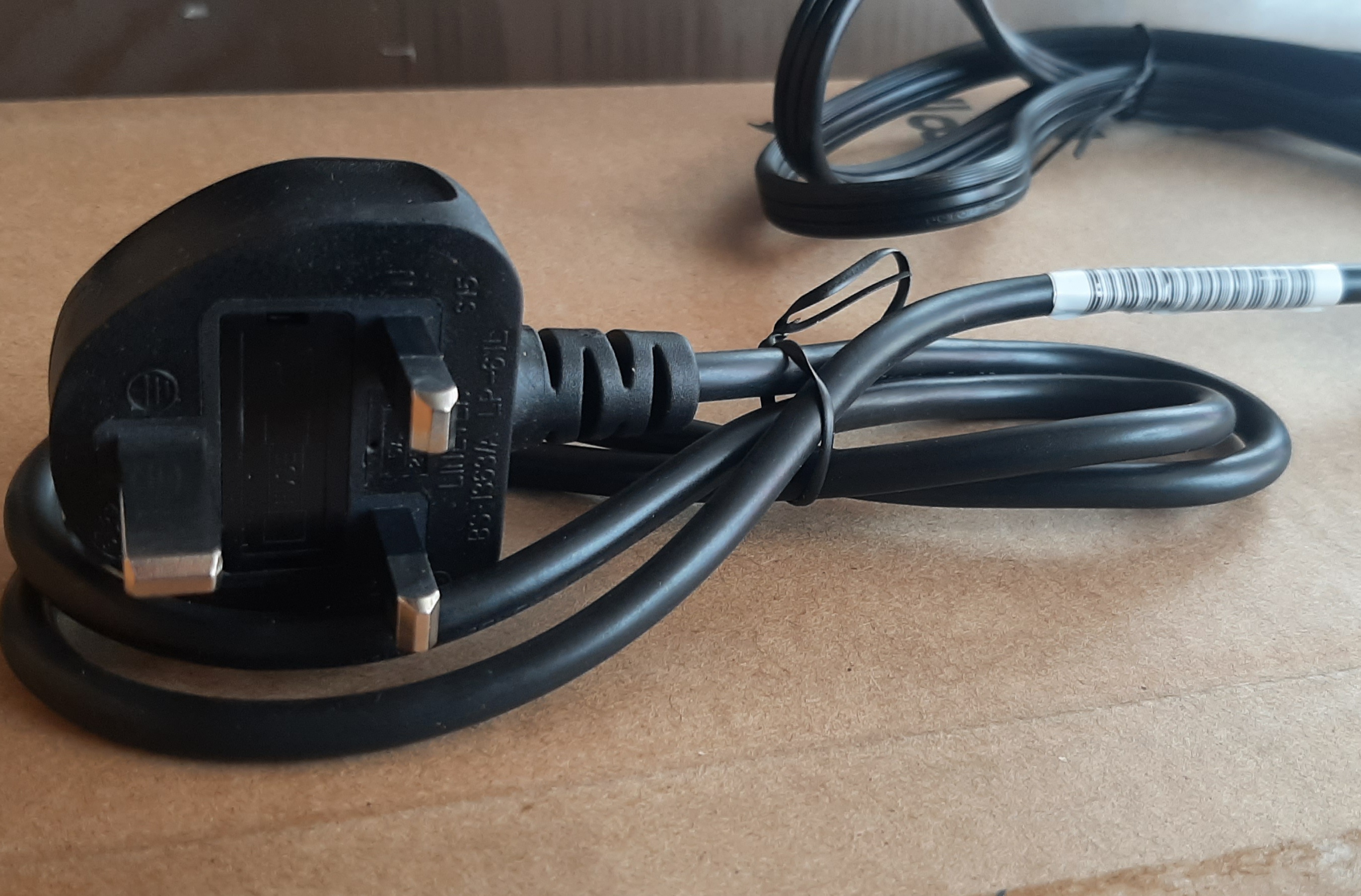 HP 2013 ultraslim docking station (D9Y32UT#ABA) มีกล่องประกันร้าน 1 วัน สภาพดี