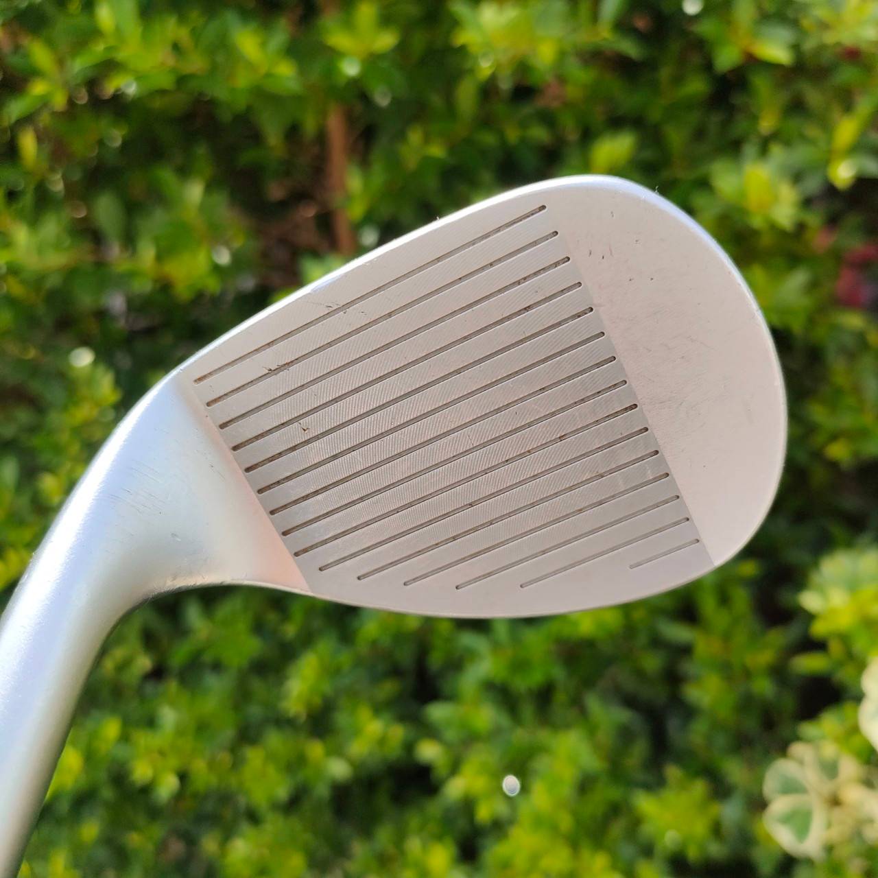WEDGE TOURSTAGE X-WEDGE 102 HB องศา 52 เบาท์ 10 ก้าน N.S.PRO 950 GH FLEX S WEDGE FORGED พรีเมี่ยมจากญี่ปุ่น หน้าใบคมจัด สปินแบบโหดมาก!!! ไม้กอล์ฟมือสอง ของแท้ BY NakaraLuxurious
