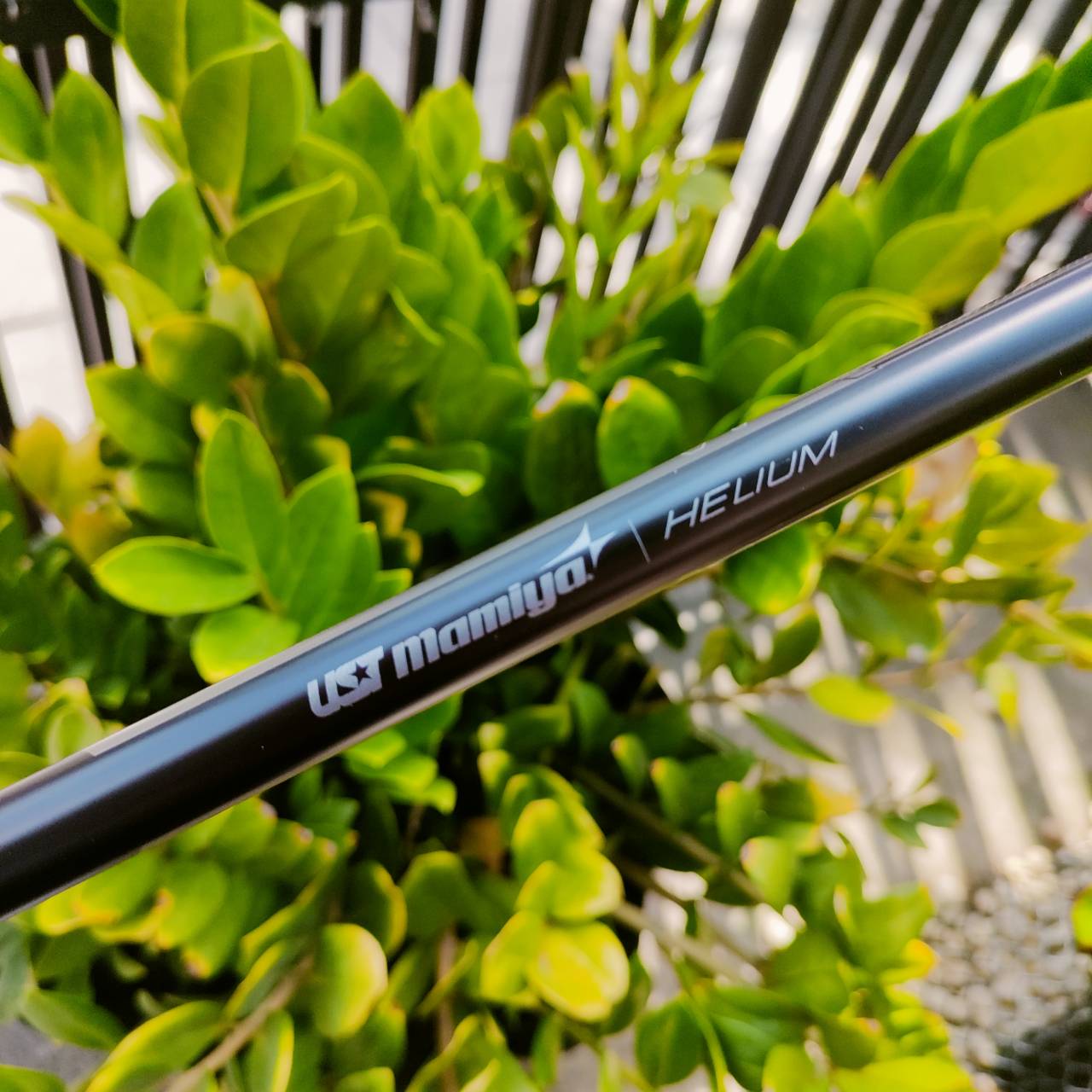 Driver PING G425 LST องศา 9 ก้านโหดกับหัวตัวแรง เพรียวขึ้น สำหรับท่านที่ชอบเร่งสปีดหัวไม้ ลดอัตราสปินอย่างมาก บอดี้ทำจาก 811 Titanium ส่วนแผ่นหน้าทำจาก FORGED T9S+Titanuim ไม้กอล์ฟพรีเมี่ยมมือสอง ของแท้ By NakaraLuxurious