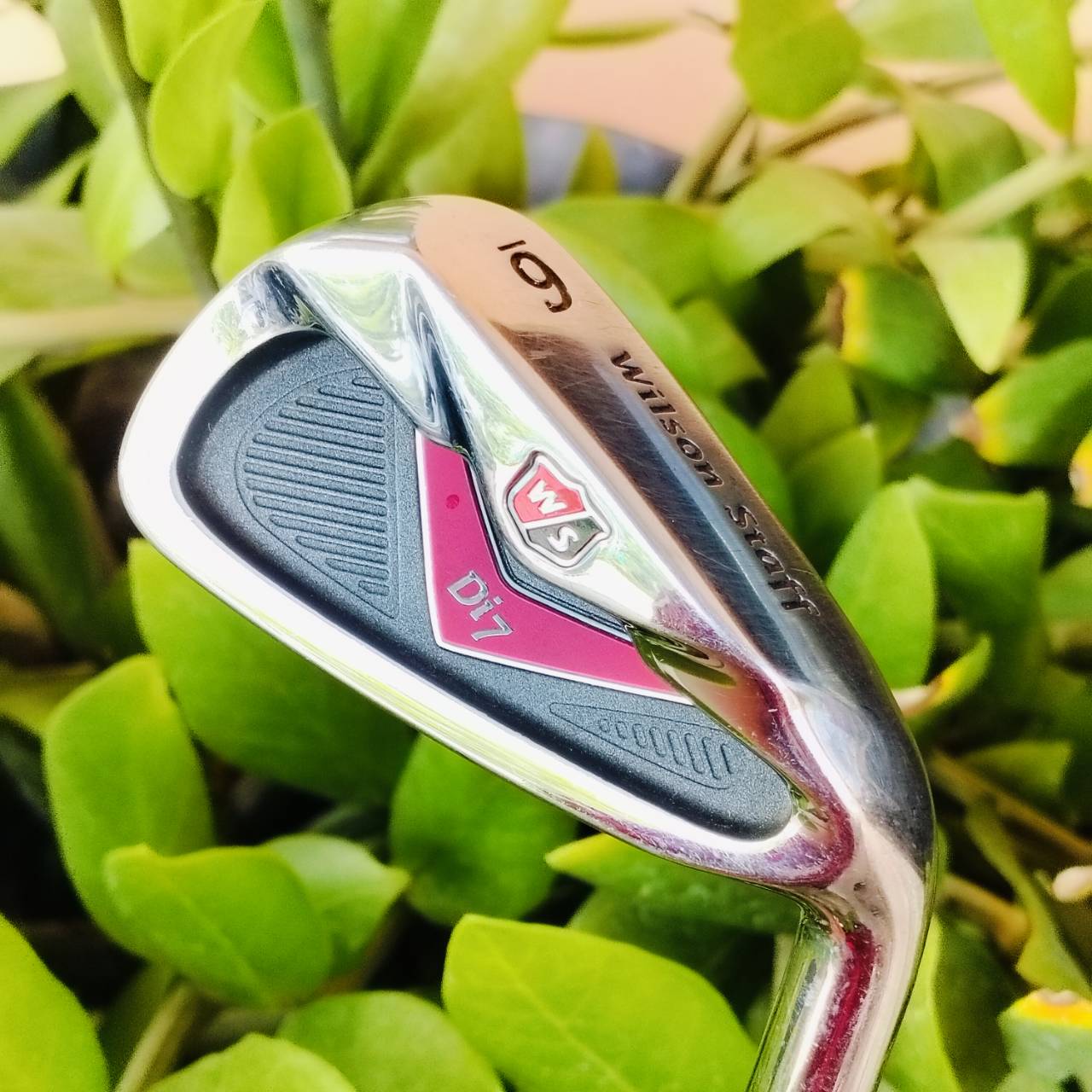 เหล็ก 6 WILSON Di7 เป็นตัว WILSON STAFF วัสดุพรีเมี่ยม าน TX-85 UNI FLEX ตีง่าย ไม้กอล์ฟพรีเมี่ยมมือสอง ของแท้ By NakaraLuxurious