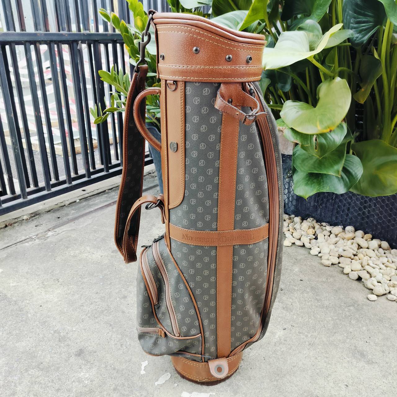 Italian Fashion Brands: Nazareno Gabrielli leather golf bag ถุงกอล์ฟแบรนด์เนม วินเทจสุดหรู ของแท้ หนังแท้ มือสอง ค่ะ ราคาปกติแพงมากๆ หายากมาก