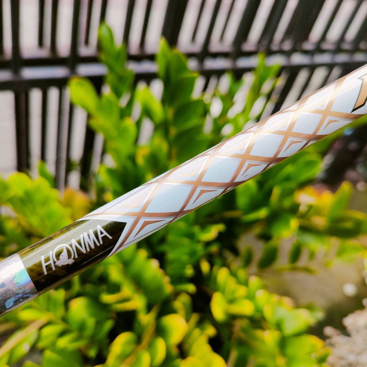 *** ก้าน 3 ดาว *** Driver HONMA BERES S-06 องศา 9.5 ความยาวก้าน 46 นิ้ว ก้าน ARMRQ X 47R *** 3 ดาว *** ไม้กอล์ฟพรีเมี่ยมมือสอง ของแท้ By NakaraLuxurious