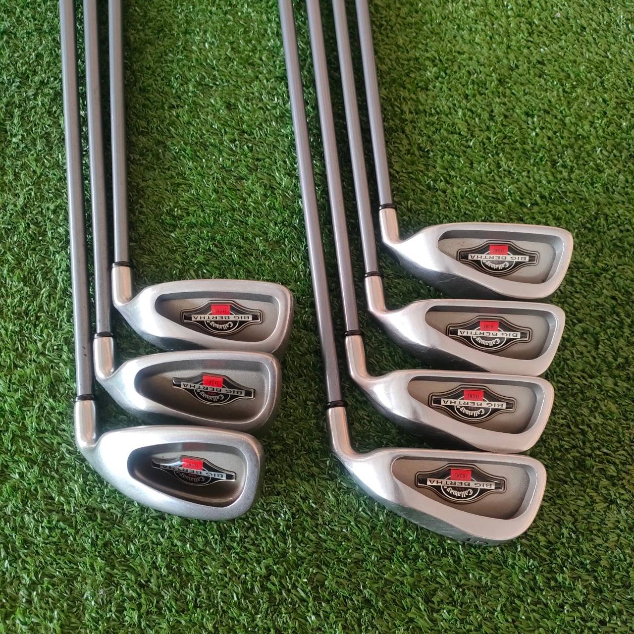 ชุดเหล็ก CALLAWAY BIG BERTHA มีเหล็ก 5-9 PW และ SW ก้าน RCH 90 FLEX R รุ่นสร้างชื่อสุดๆของ Callaway Golf เป็นเหล็กที่ตีง่ายมาก CAVITY ใหญ่ ไม้กอล์ฟมือสอง ของแท้ BY NakaraLuxurious