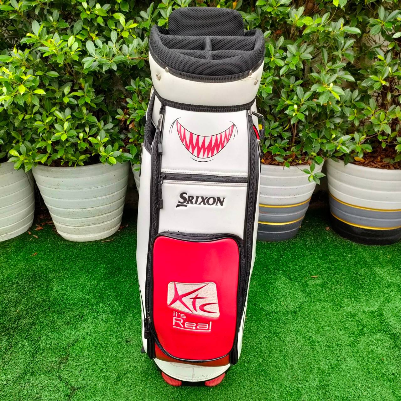 ถุงกอล์ฟ SRIXON มือสอง ลายฉลาม สวยมากๆ ถุง TOUR สภาพดีครับ