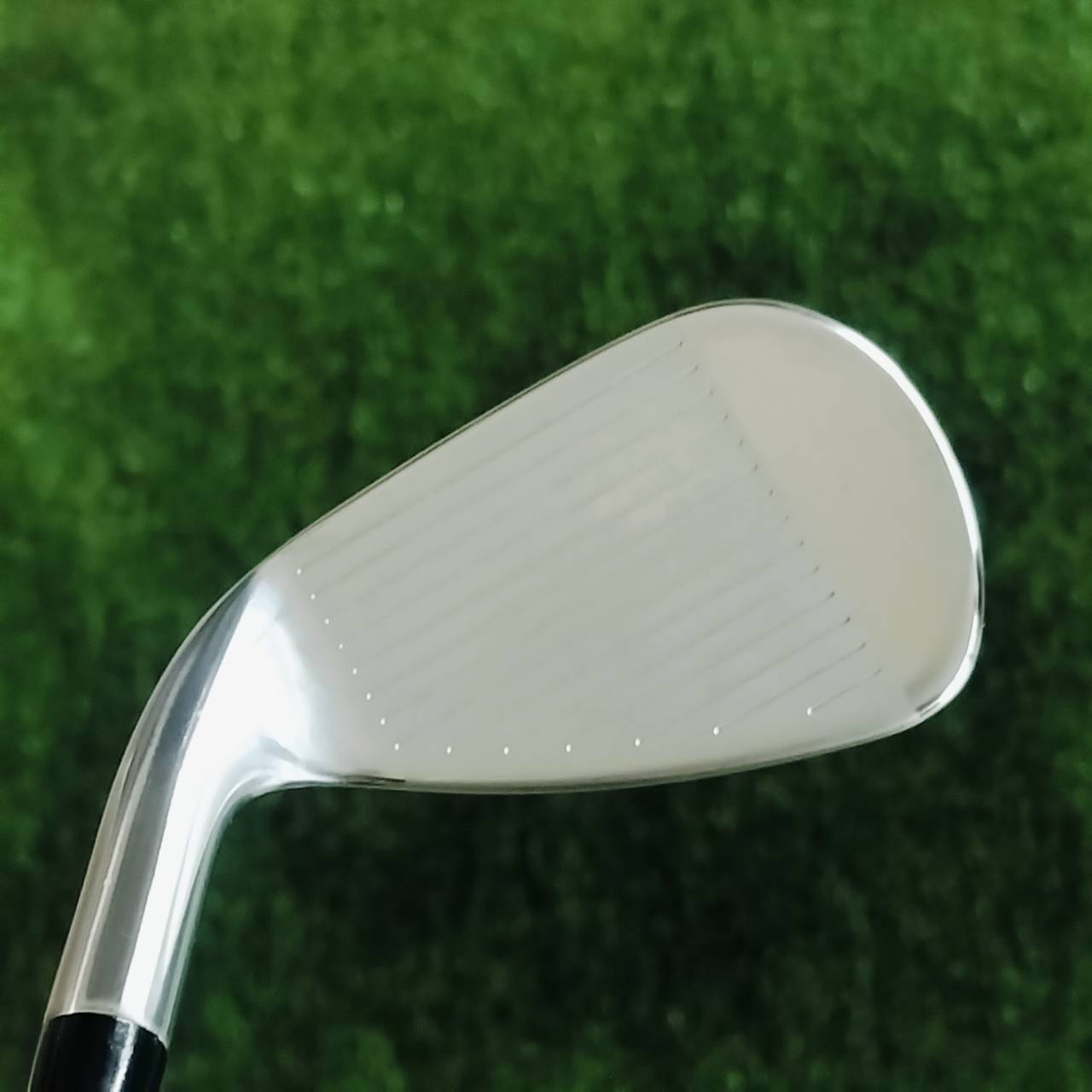 ชุดเหล็ก TITLEIST T300 (2022) ตีไกล ตีง่าย ชุดแบบ COMBO พัฒนาเกมการเล่นได้มากเป็นพิเศษ บเคลื่อนด้วยพลังจากเทคโนโลยี Max Impact ก้อนโพลีเมอร์ที่ถูกซ่อนอยู่ภายใน ไม้กอล์ฟพรีเมี่ยมมือสอง ของแท้ By NakaraLuxurious