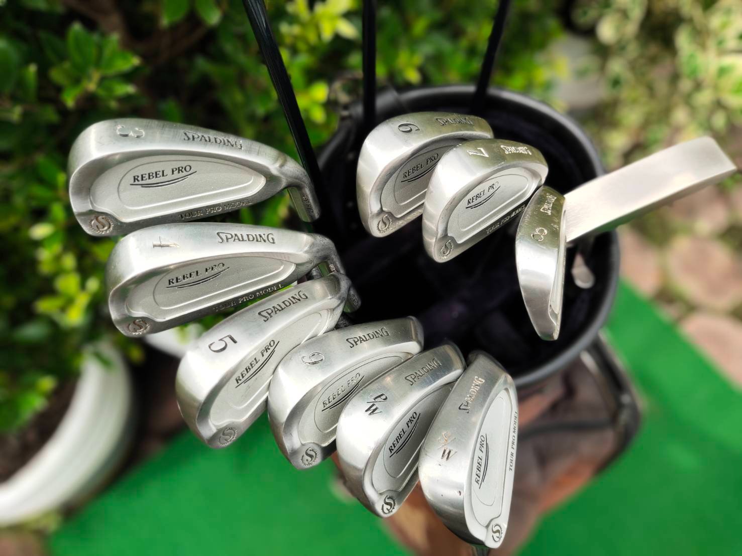 FULLSET SPALDING REBEL PRO ชุดนี้สวยมากๆเลยครับ คุณภาพดีมาก ผลิตจากประเทศญี่ปุ่น