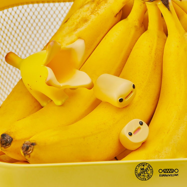 [สั่งจอง] OFFART X Kamanwilliam Bananaers Dog (9Cm)