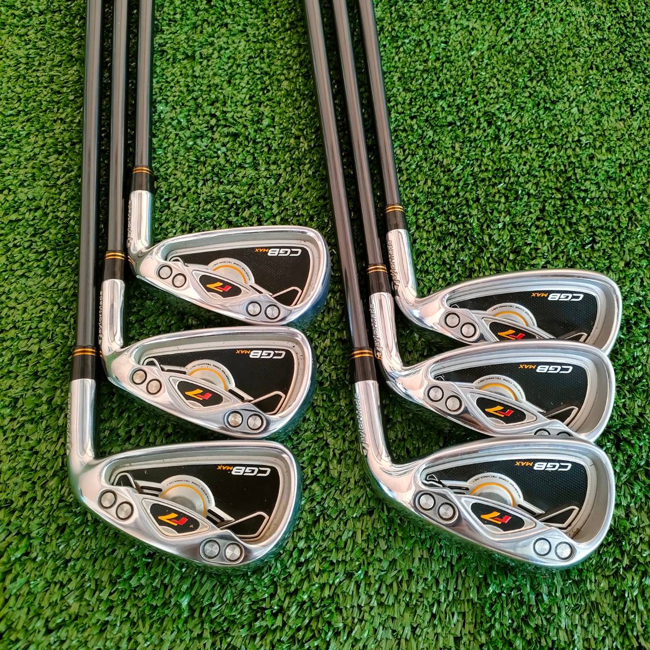 ชุดเหล็ก TAYLORMADE r7 CGB MAX หน้าเด้งมาก มีเหล็ก 5 - 9 เเละ PW ก้าน RE*AX SUPERFAST FLEX R
