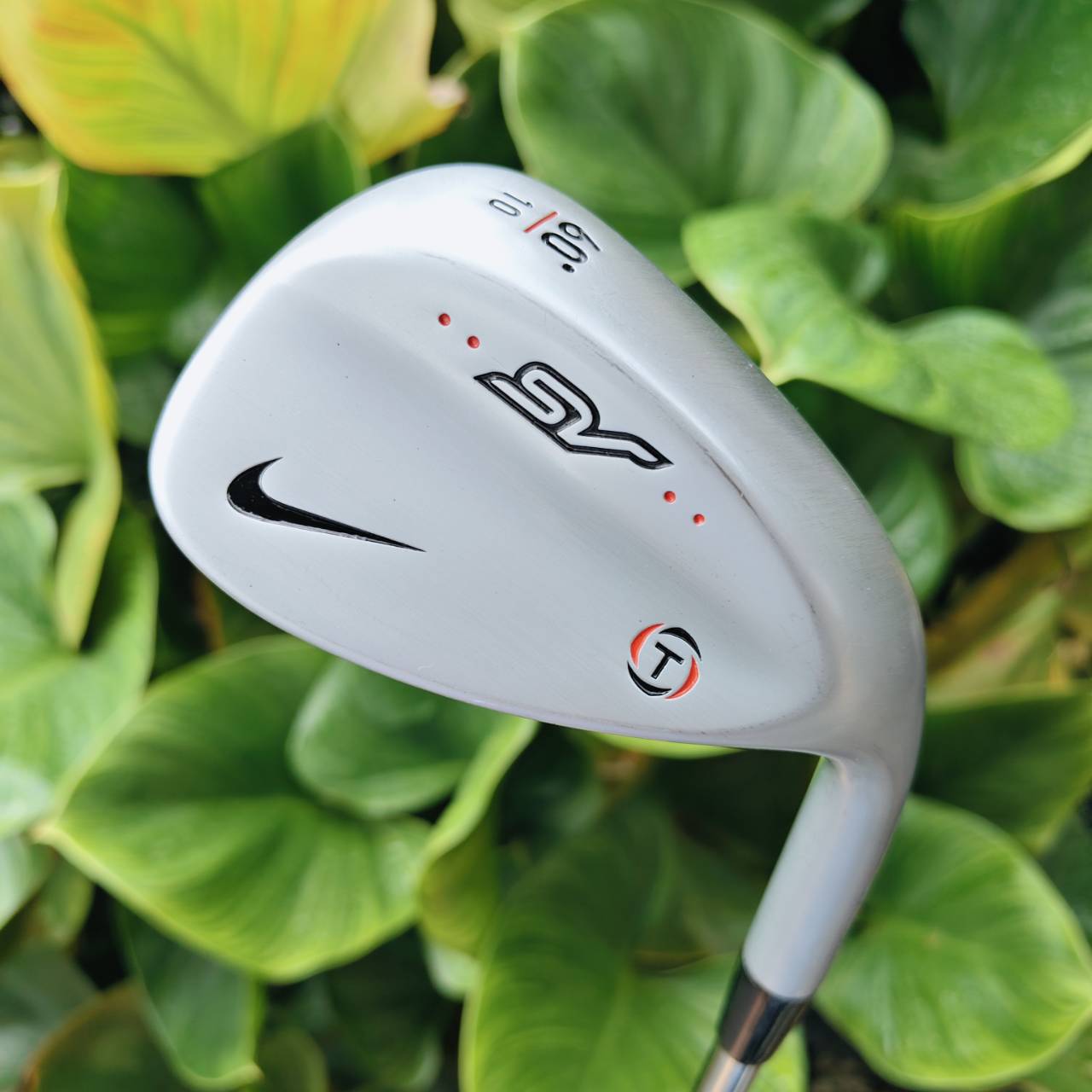 WEDGE NIKE SV T องศา 60 เบาท์ 10 T = Tour / Tour Grind เน้น ควบคุมลูกแม่นยำ, สปินสูง