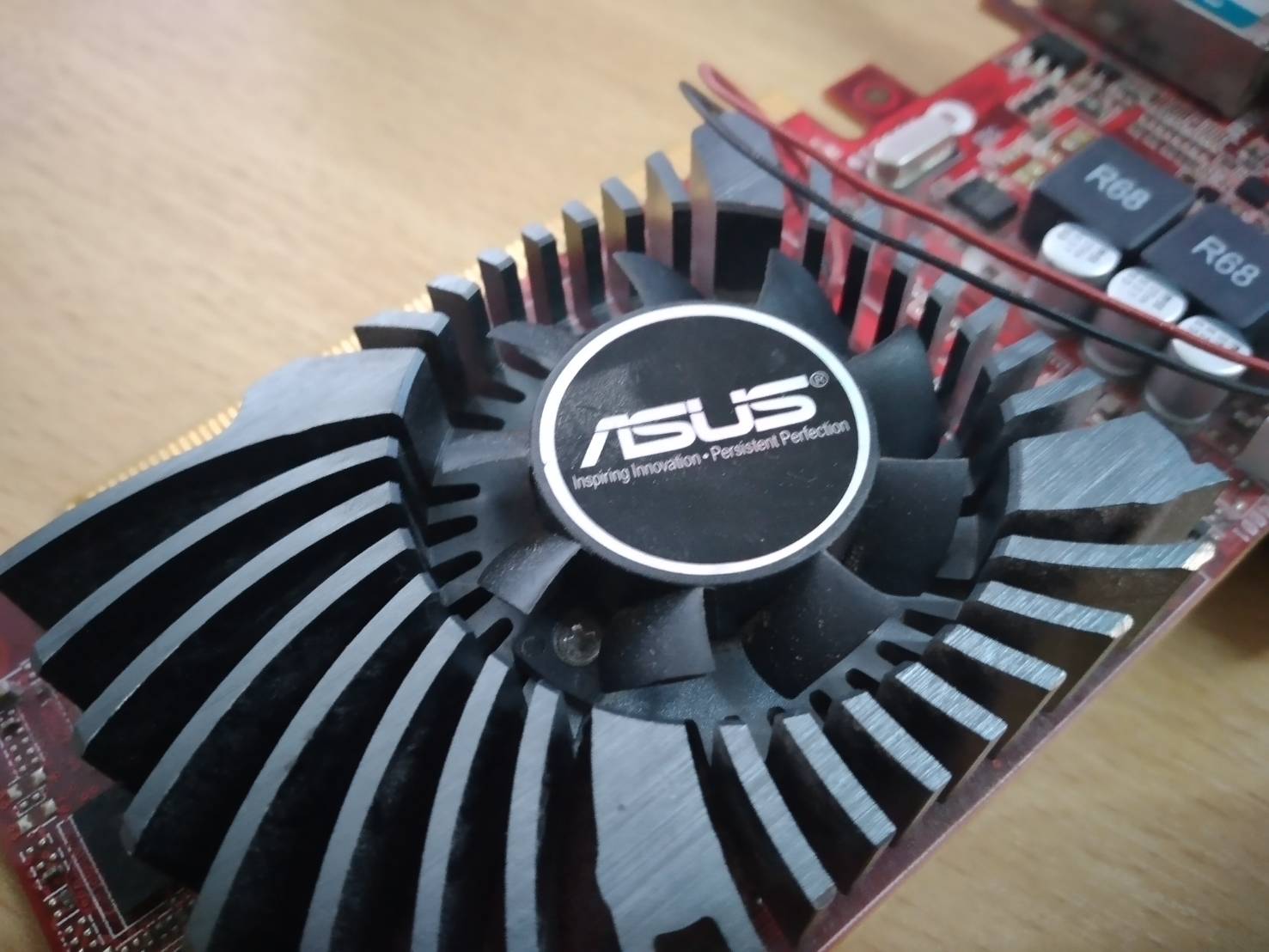 ASUS R7240-2GD3-L AMD Radeon R7 240 Graphics Card