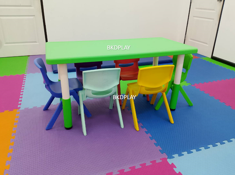ชุดโต๊ะประถมพร้อมเก้าอี้ 6 ตัว โต๊ะสี่เหลี่ยมผืนผ้าขาพลาสติก พร้อมส่ง โต๊ะนักเรียน โต๊ะเขียนหนังสือ โต๊ะทานข้าว โต๊ะกิจกรรมพร้อมเก้าอี้เด็ก โต๊ะพลาสติก