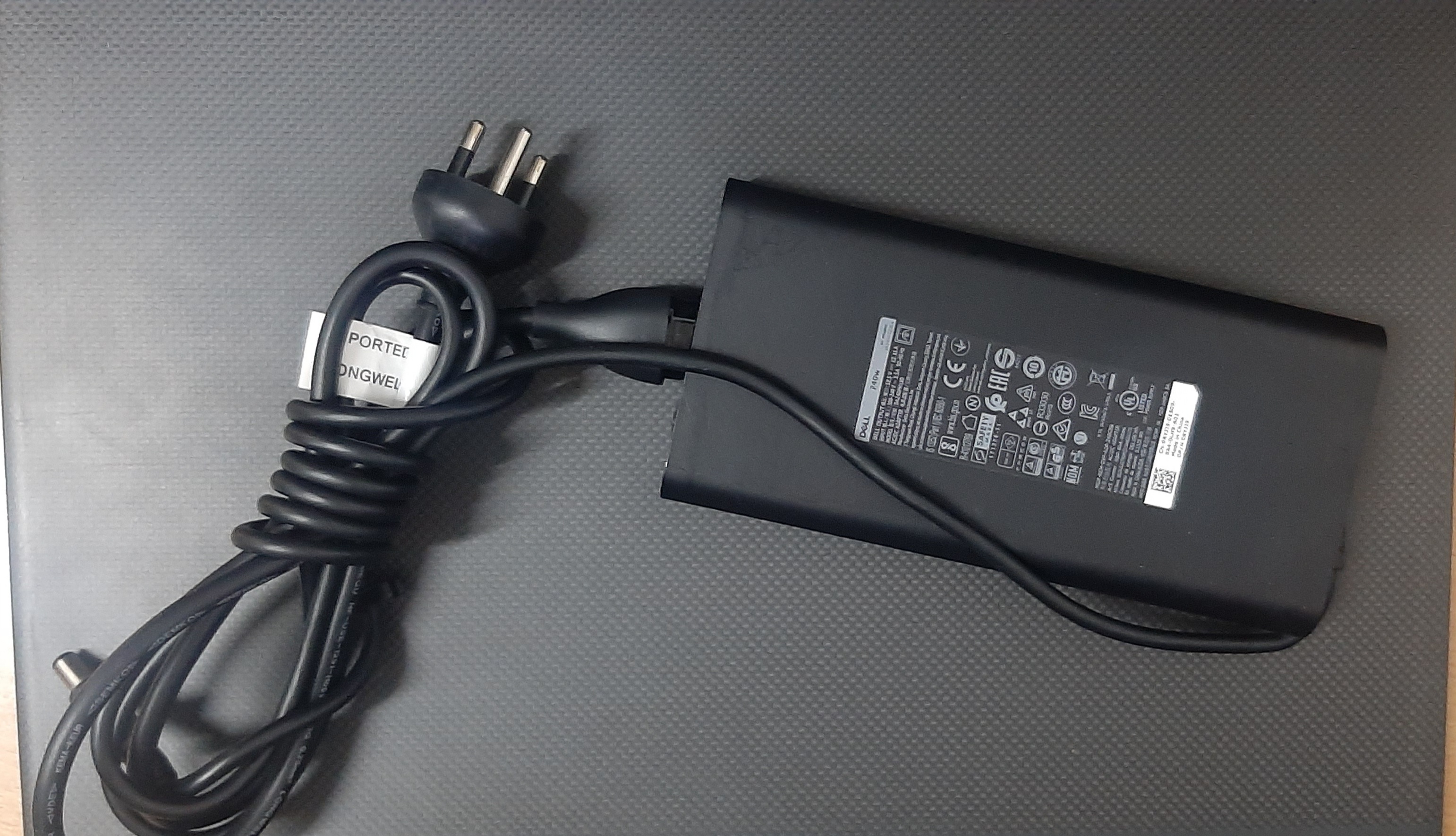 โน๊ตบุ๊คมือสอง สเปคเทพ Dell Precision 7740 (CPU Xeon E-2286M Ram128GB SSD M.2 1TB GPU16GB) พร้อมอะแดปเตอร์ สภาพดี ประกันร้าน 1 เดือน