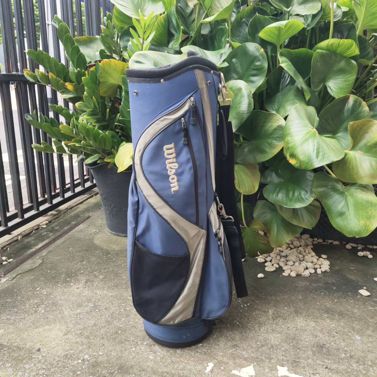 ** ไม่มี COVER ** ถุงกอล์ฟ WILSON มือสอง