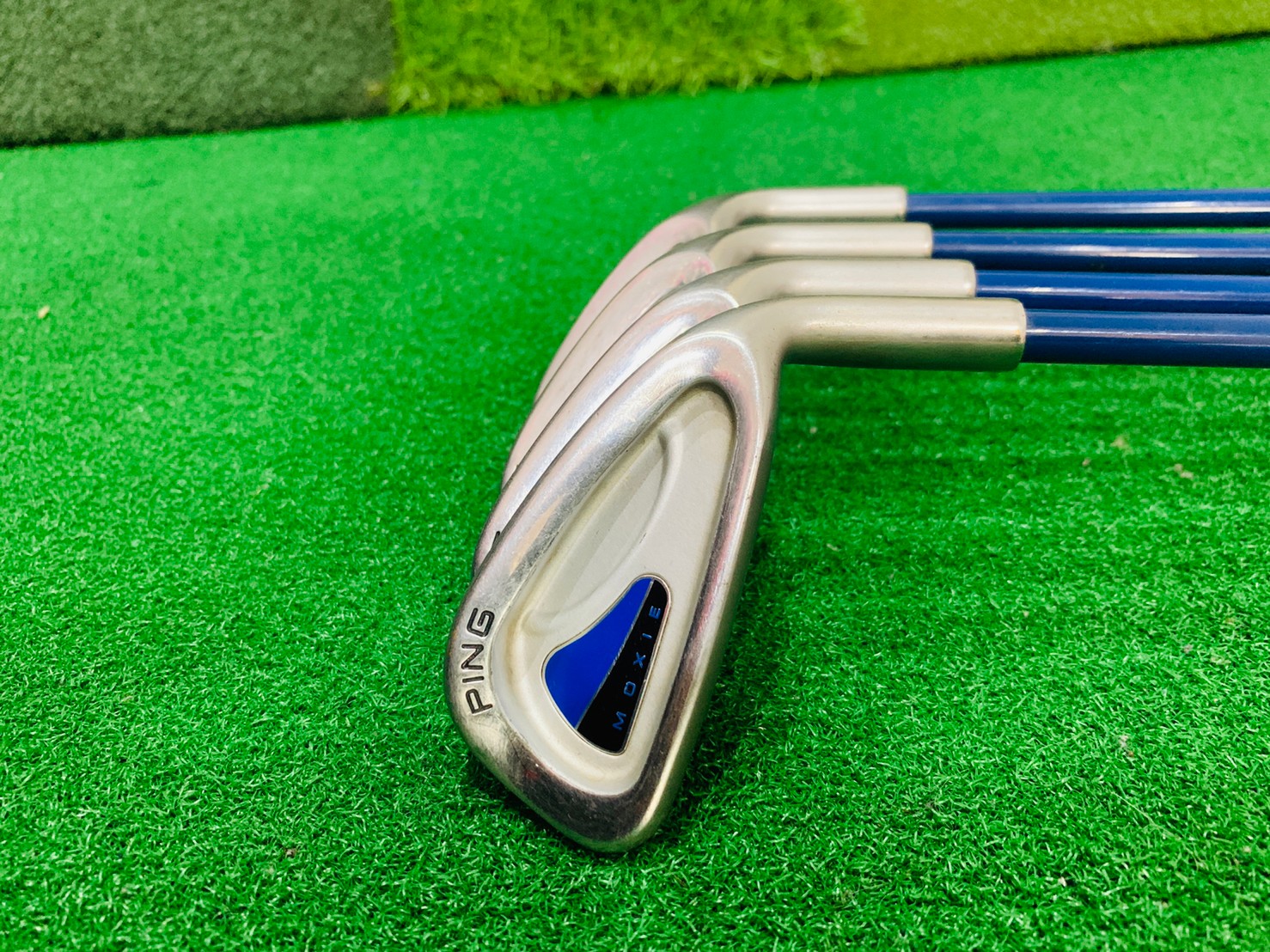 ชุดเหล็ก PING MOXIE เหมาะสำหรับเด็กช่วงอายุ 12 -15 ปี