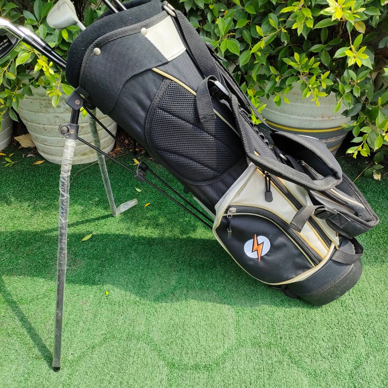 **ไม้กอล์ฟสำหรับเด็ก** FULLSET POWER BILT SILVER SERIES