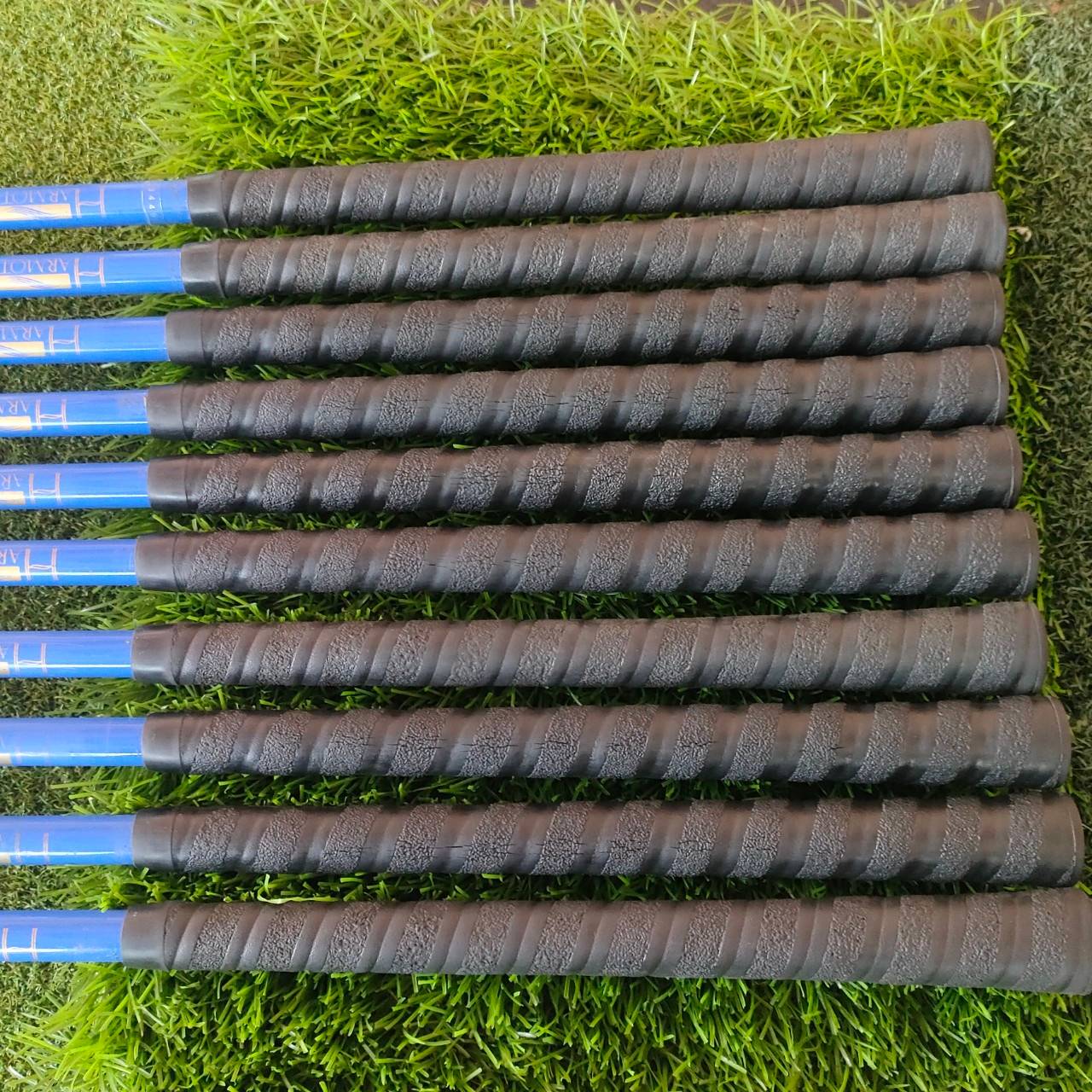 ชุดเหล็ก BRIDGESTONE TOUR BRIDGE NEWING มีเหล็ก 3-PW SW P/S ชุดใหญ่ 10 ชิ้น ก้าน HARMOTE NEWING FLEX R ก้านเบา เน้นตีตรง ตีง่ายๆ สบายๆ สภาพสวยๆ กริพสวยครับ