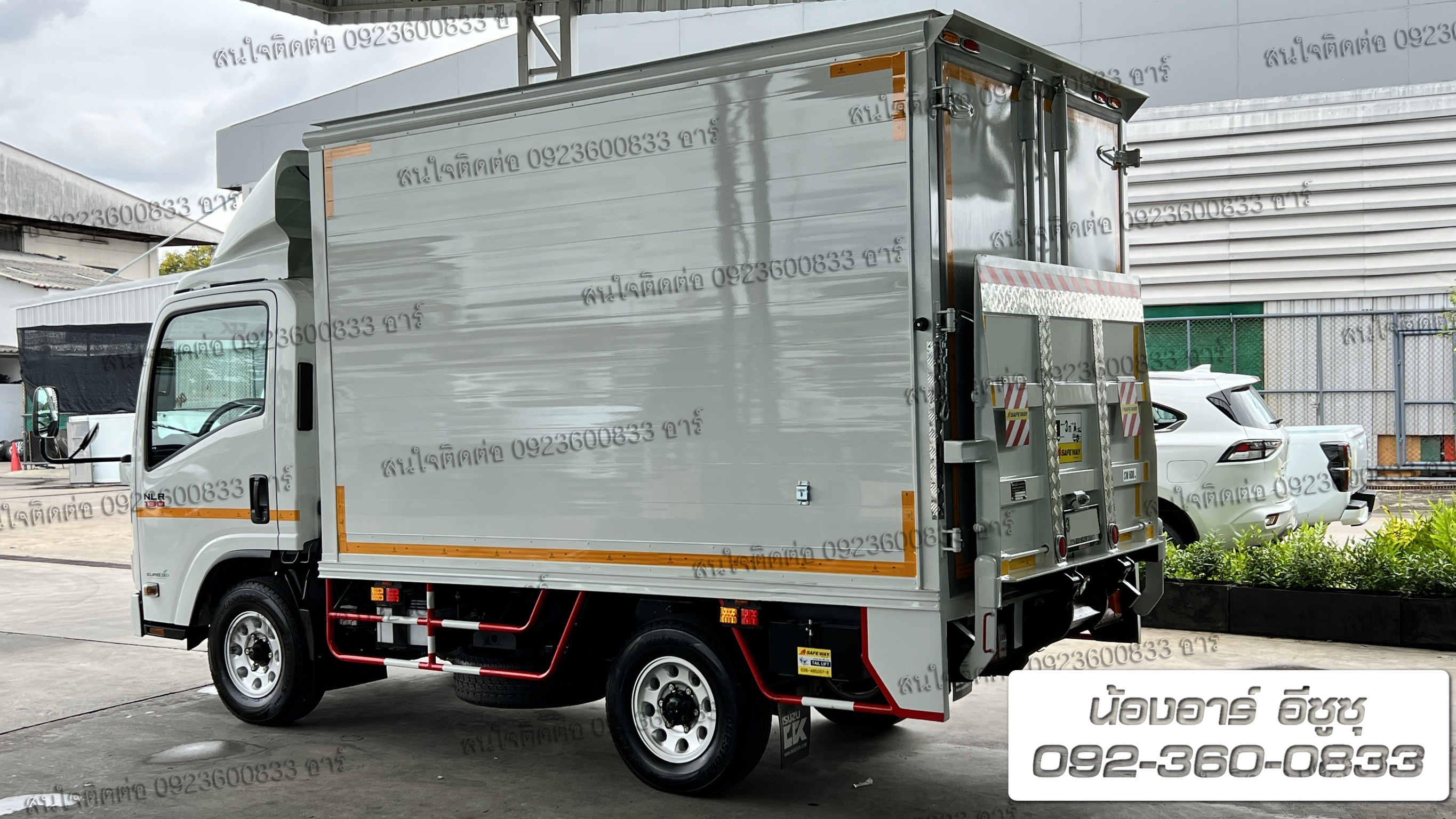 4 ล้อ ISUZU NLR130 แรงม้า ติดตั้งตู้บรรทุก พร้อมลิฟท้าย