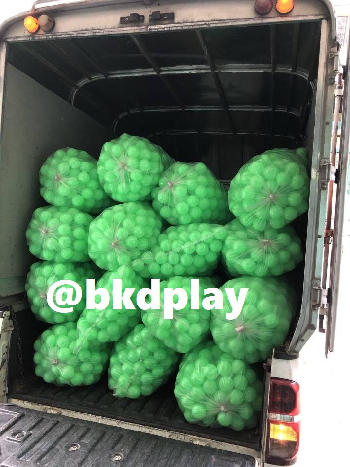 ลูกบอลบ้านบอล ลูกบอลบ่อบอล7ซม. เลือกสีได้ ราคาต่อ100ลูก ขั้นต่ำ300 ลูก ลูกบอลเด็ก ลูกบอลพลาสติกหนาผลิตในไทย ลูกบอลหลากสี พร้อมส่ง