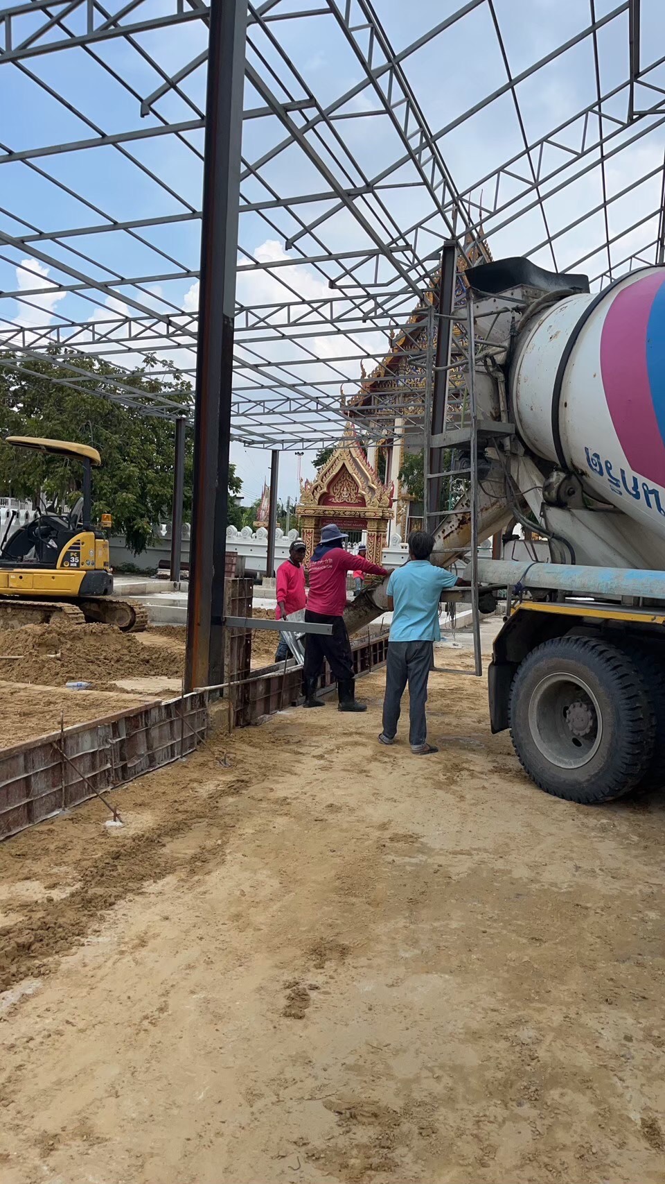งานสร้างหลังคาคลุมเมรุ วัดบางแพรก