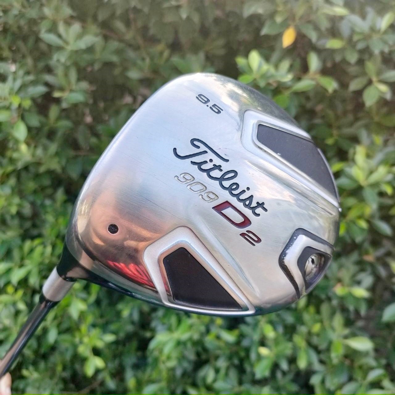 **ไม้กอล์ฟสำหรับท่านที่ถนัดซ้าย** DRIVER TITLEIST 909 D2 องศา 9.5 ก้าน DIAMANA FLEX R ก้านพรีเมี่ยม แค่ก้านก็เกินคุ้ม มี COVER มาด้วย!! ไม้กอล์ฟมือสอง ของแท้ BY NakaraLuxurious