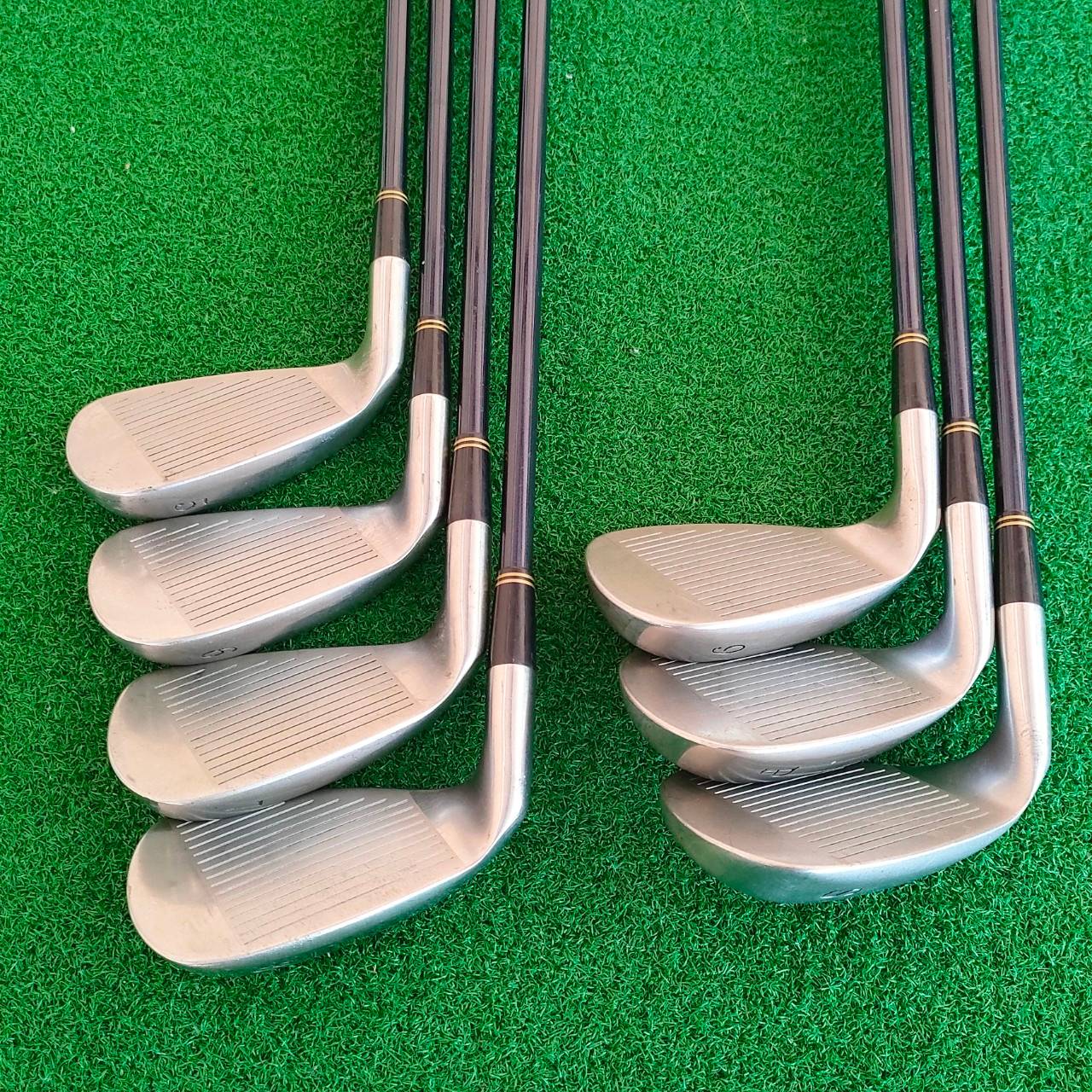 ชุดเหล็ก MACGRAGOR PINEATER-V ใบ CAVITY ตีง่าย ตีไกล ก้านกริพเดิม สวยหมดครับผม มีเหล็ก 5-9 PW SW ก้าน PINEATER-V FLEX R