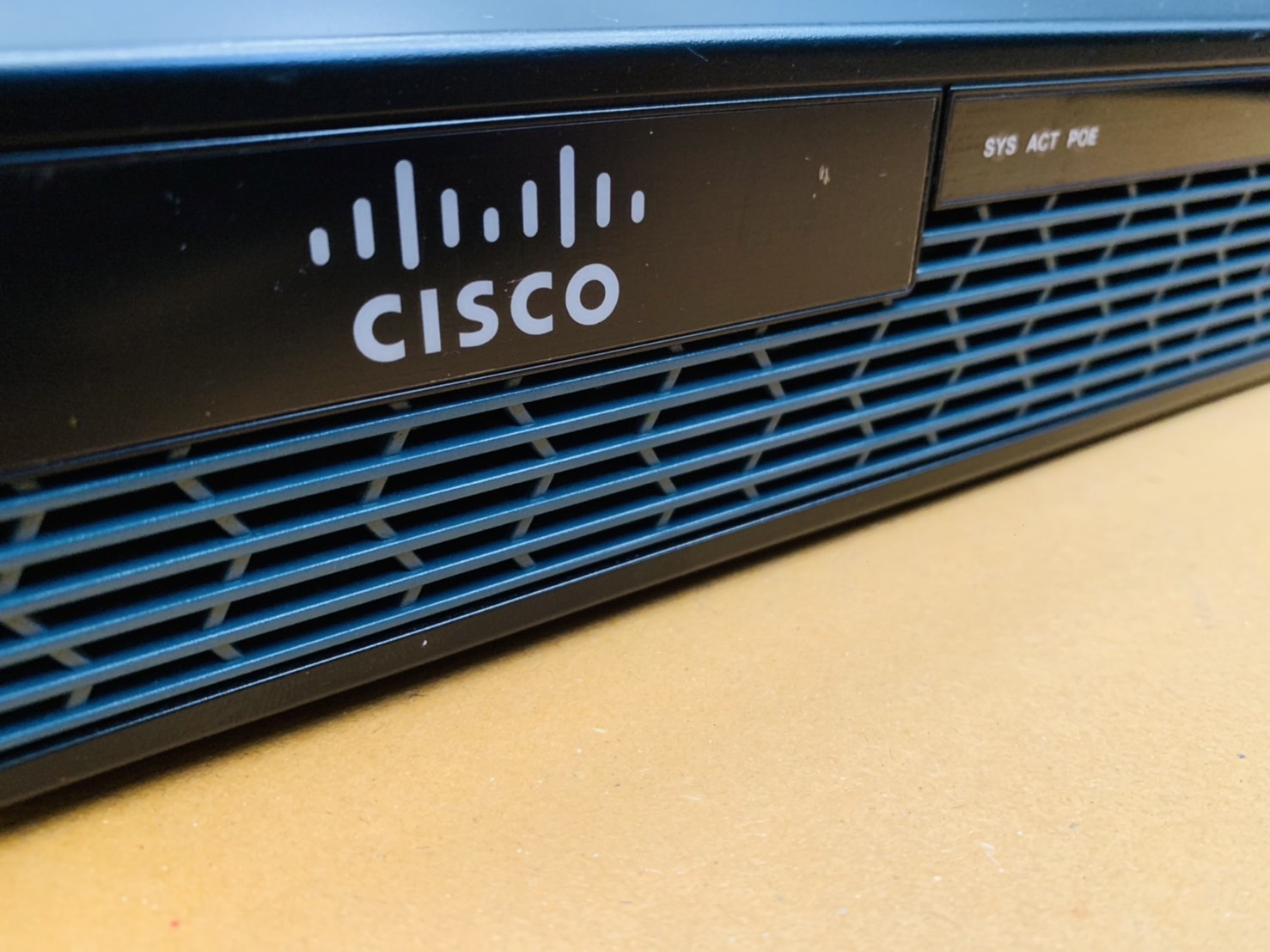 เราเตอร์ CISCO 1941/K9 1900 Series Integrated Services Gigabit Router 2U