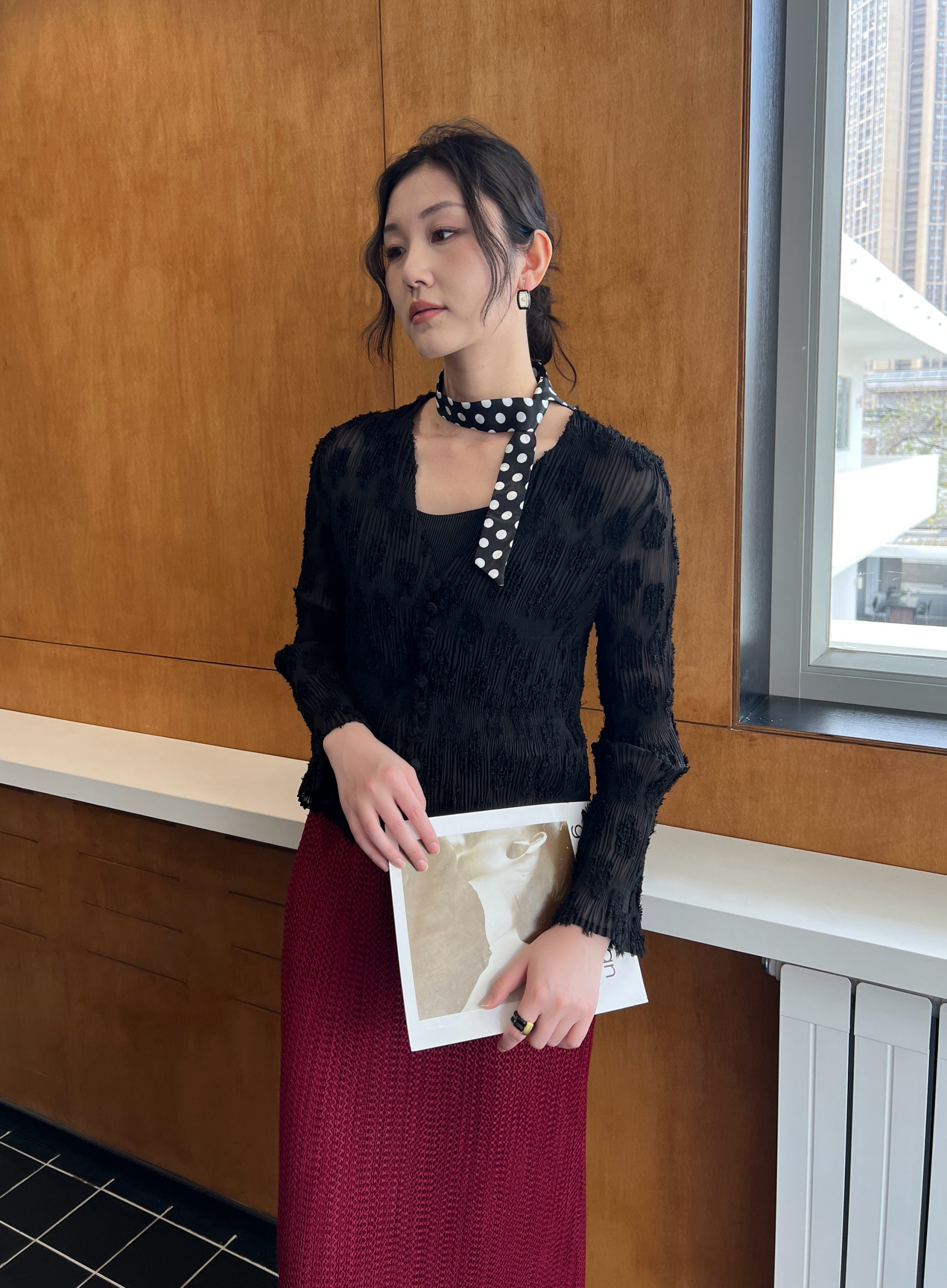 ปรับราคาลง20%!! 2MUAY รุ่น GJO2025 เสื้ออัดพลีทคุณภาพ V NECK BUTTON FRONT CRINKLE PLEATED TOP 6 สี FREE SIZE