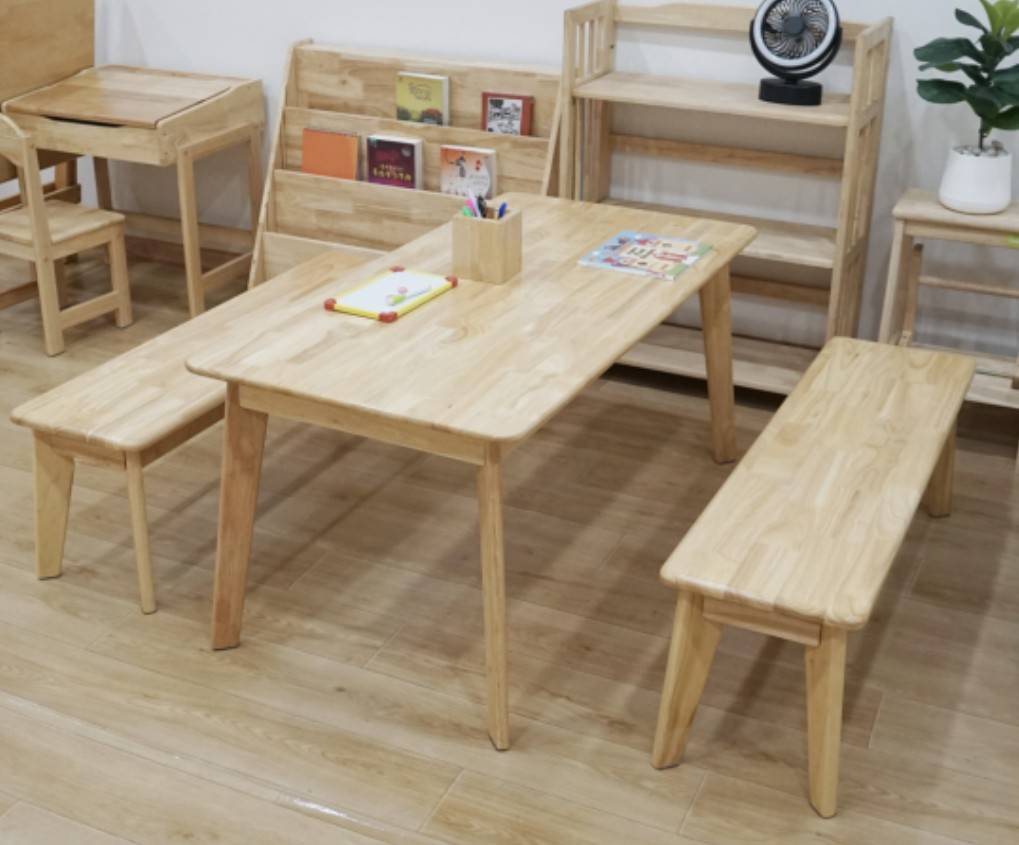 ชุดโต๊ะไม้พร้อมม้านั่งไม้ 2 ตัว เฟอร์นิเจอร์เด็ก ,โต๊ะไม้, โรงอาหาร ,โรงเรียน