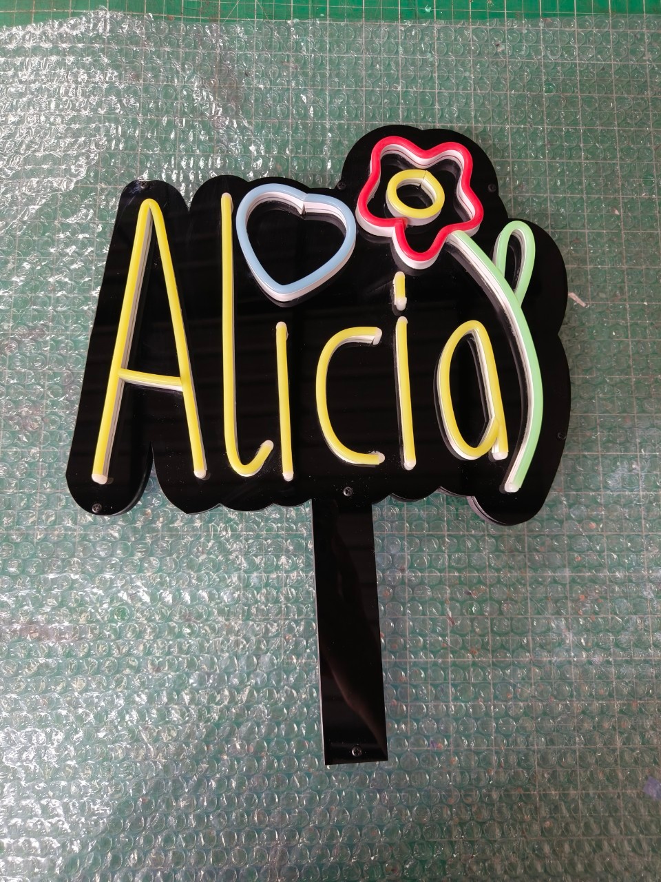 ป้ายไฟเชียร์ รับได้ภายใน 1 วัน