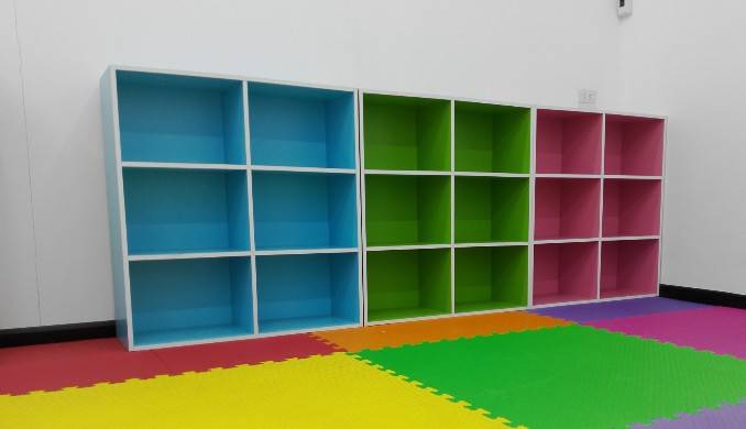 ชั้นวางสิ่งของไม้ 6ช่อง ราคาต่อ 1 ชิ้น เลือกสีได้ , ตู้วางของอเนกประสงค์ , เฟอร์นิเจอร์เด็ก ,ชั้นวางวางของเล่น เฟอร์นิเจอร์เด็ก,พร้อมส่ง