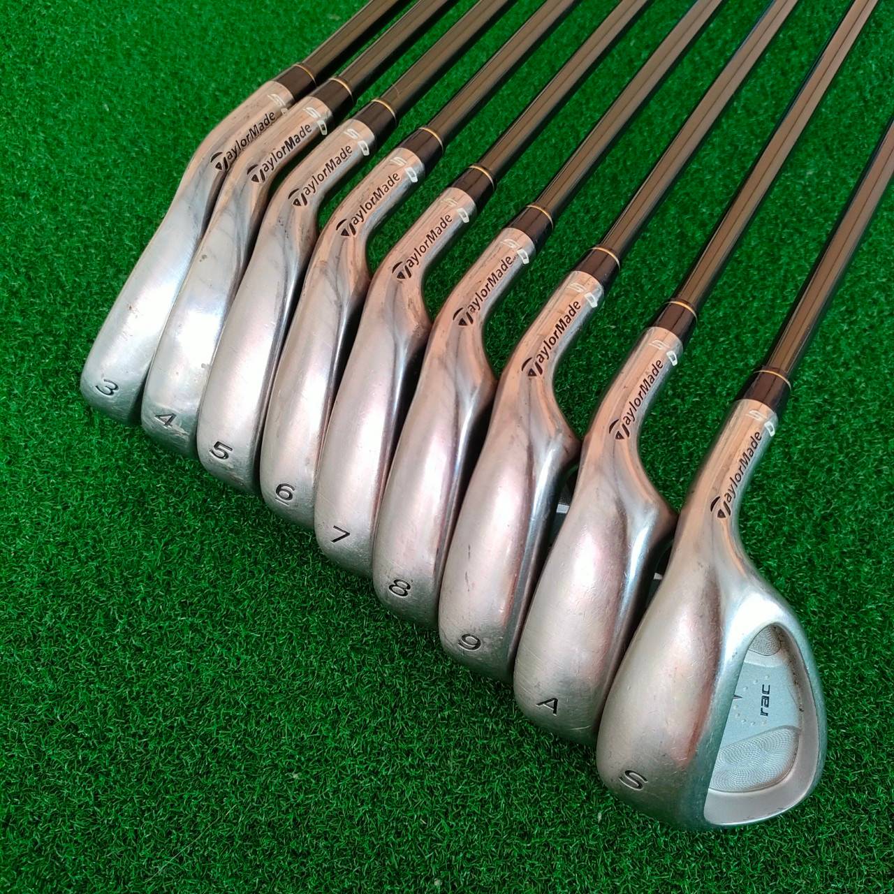 ชุดเหล็ก TAYLORMADE RAC OS ใบใหญ่ ตีง่าย ตีไกลกว่าเหล็กปกติ จุดถ่วงน้ำหนักพิเศษ ตีมันส์มากๆครับ มีเหล็ก 3 - 9 เเละ AW SW ก้าน TM-RAC LITE FLEX R