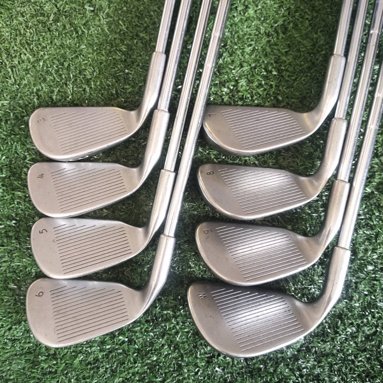 ชุดเหล็ก PING EYE2 เป็นต้นแบบของเหล็ก PING ทุกรุ่นปัจจุบัน รูปทรงใบ Eye Shape