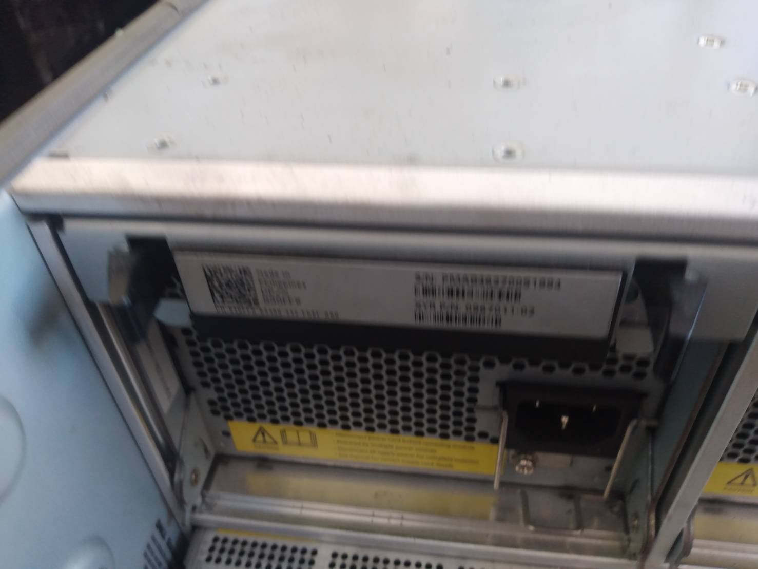 Dell EqualLogic PS6510x Virtualized iSCSI SAN Storage Array Tray x 48 ช่อง