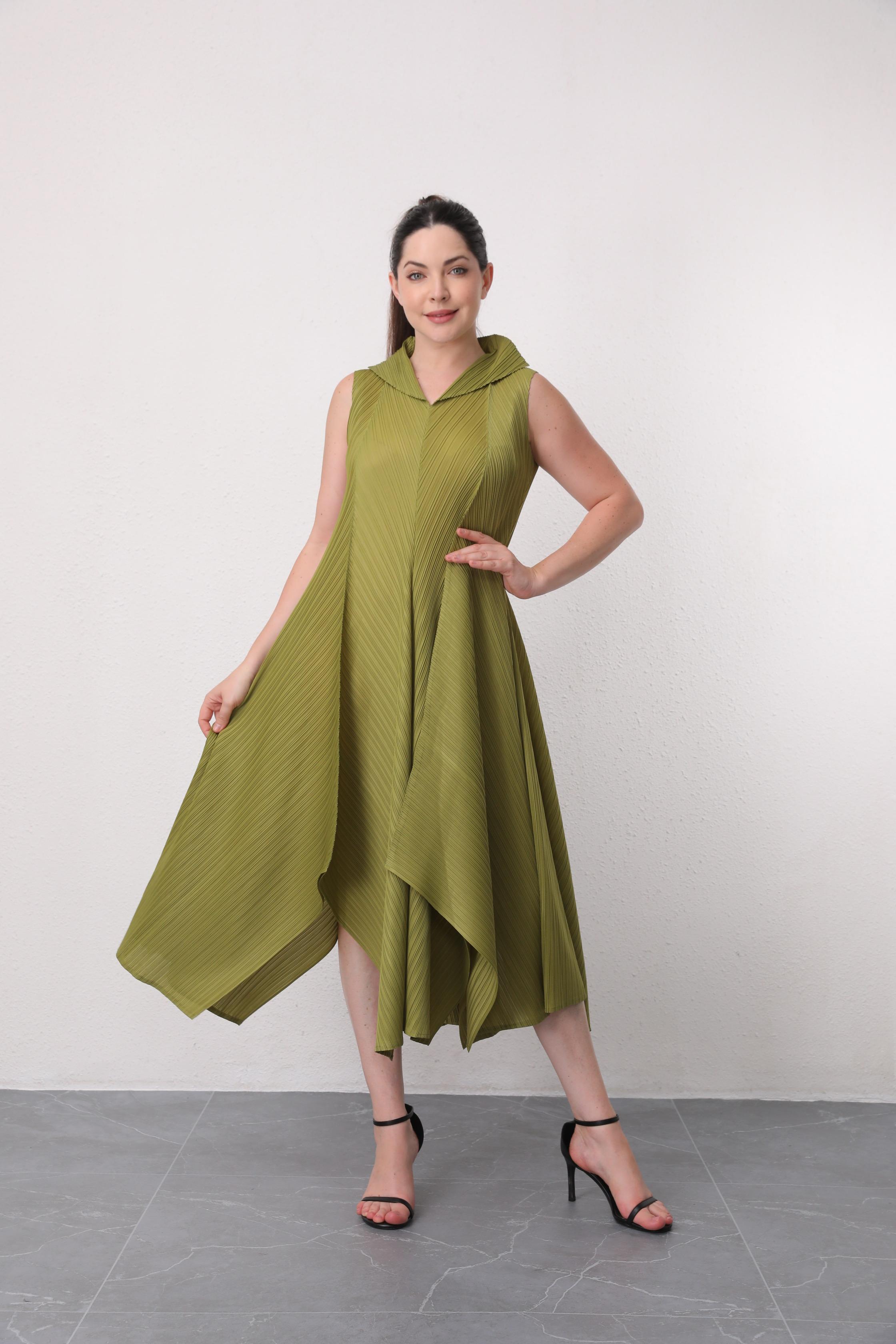 2MUAY รุ่น GA92141เดรสอัดพลีท SLEEVELESS ASYMMETRIC PLEATED DRESS 5 สี FREE SIZE