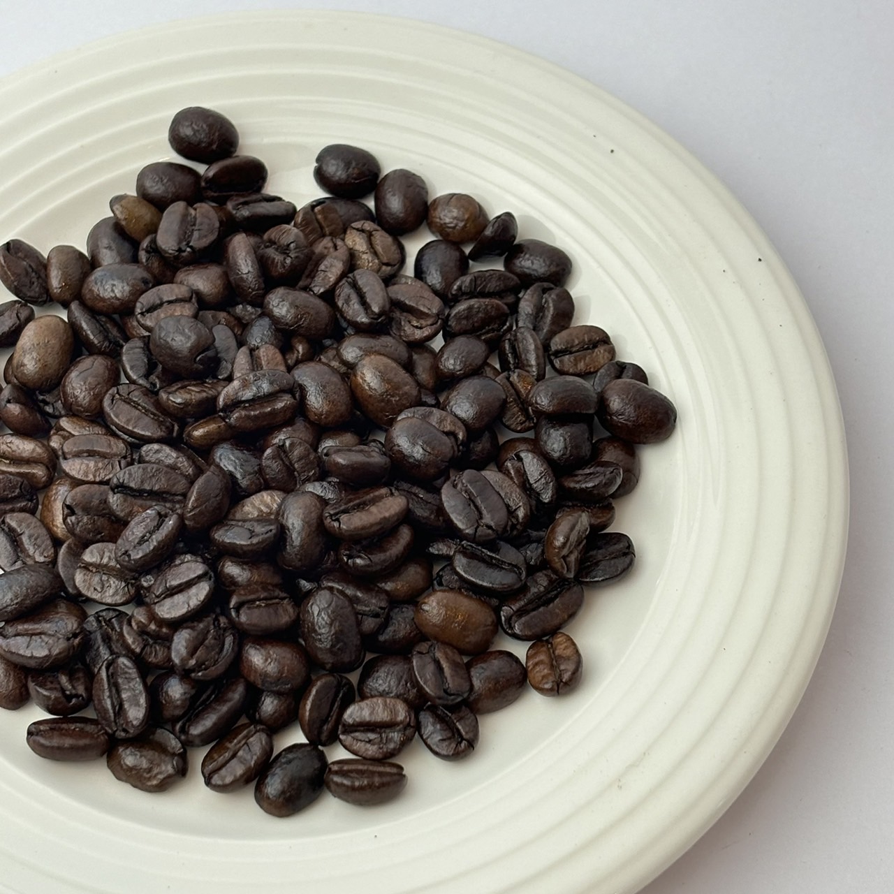 กาแฟเทพเสด็จ Dry Process คั่ว Medium Roast ขนาดบรรจุ 200 กรัม