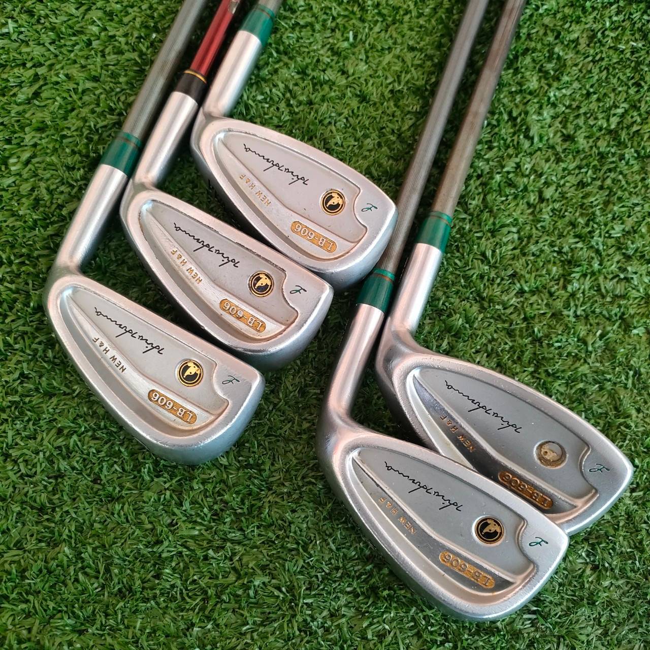 ** ไม้กอล์ฟสำหรับผู้หญิง ** ชุดเหล็ก HONMA LB606 NEW H&F มีเหล็ก 6,7,8,9,SW ก้าน SUPER LIGHT CAVITY SPECIAL ** ก้านระดับ 1 ดาว ** ไม้กอล์ฟมือสอง ของแท้ BY NakaraLuxurious