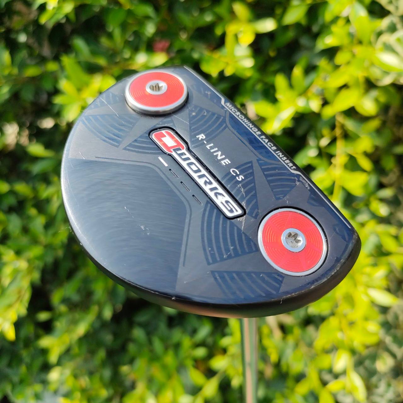 PUTTER ODYSSEY R-LINE CS OWORKS ความยาว 34 นิ้ว มีสองชิ้น ก้าน ODYSSEY กริฟ SUPER STOKE สุดยอดของคุณภาพ ฟัลลิ่งดีสุดๆๆๆ หน้าไม้ยังเกาะไลน์แบบมากๆครับ