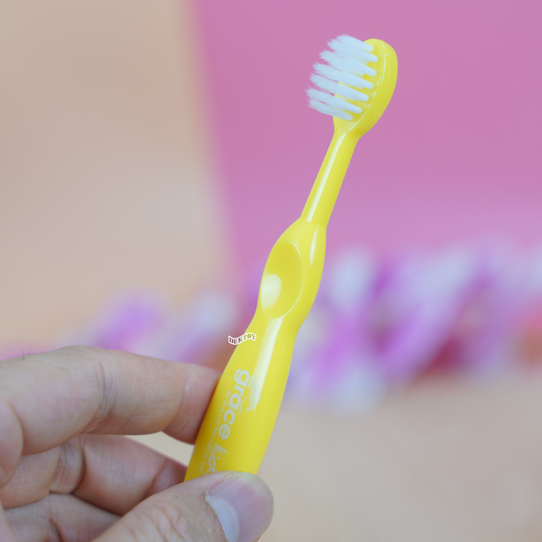 Gracekids เกรซคิดส์ แปรงสีฟัน Step3 สำหรับเด็ก6เดือนขึ้นไป แบบ 3 ชิ้น 4366