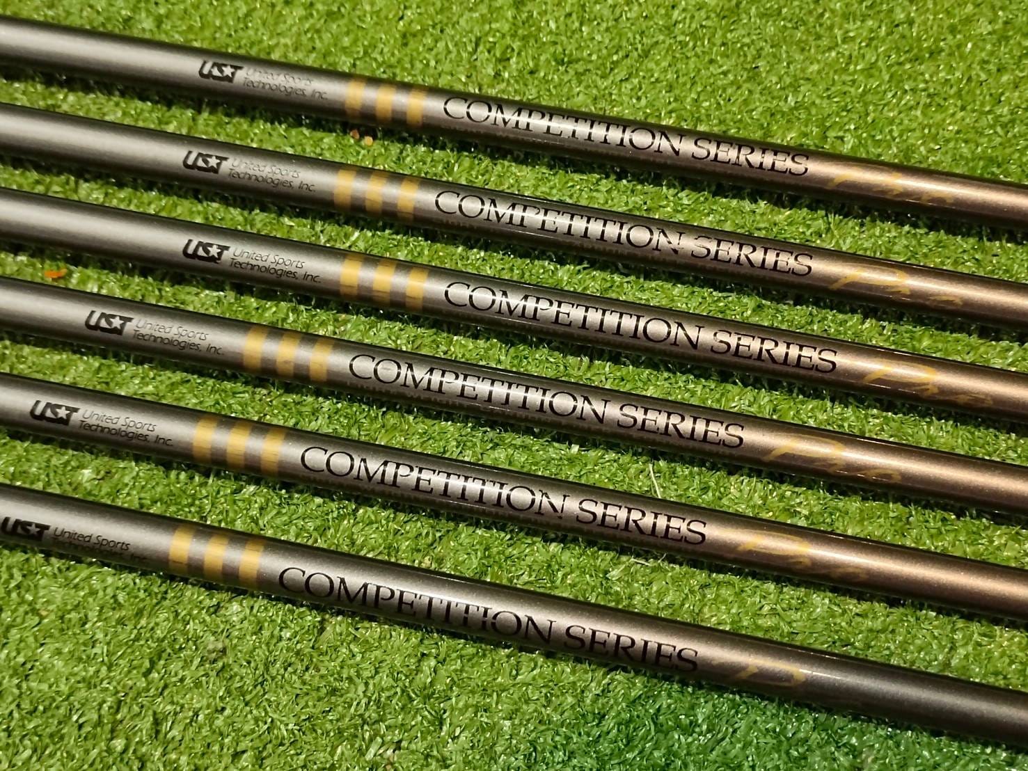 ชุดเหล็ก Taylormade r5 XL ** สำหรับสุภาพตรีตรี **