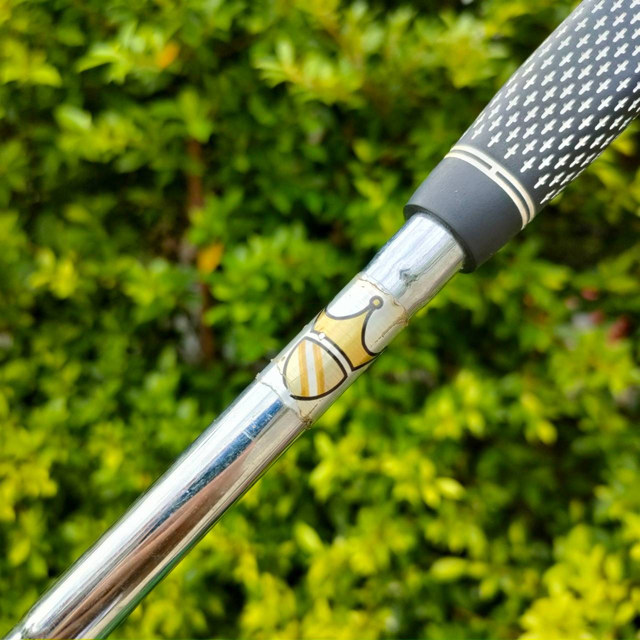 PUTTER SCOTTY CAMERON PRO PLATINUM รุ่นดังที่สุด NEWPORT TWO ยาว 34 นิ้ว พร้อม COVER เดิมตรงรุ่นของแท้ , วัสดุพรีเมี่ยม , พัตต์เกาะไลน์ หน้า MILLED น้ำหนักดี!!! ไม้กอล์ฟมือสอง ของแท้ BY NakaraLuxurious