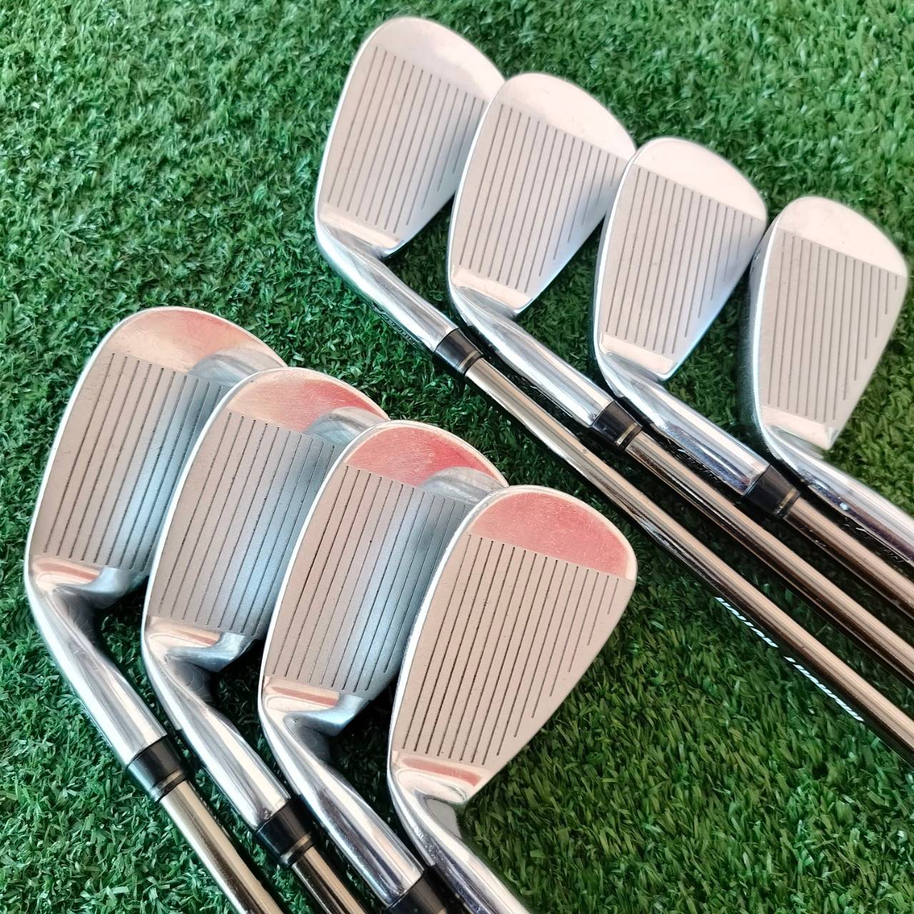 ชุดเหล็ก T-ZOOM X-BURN SERIES มีเหล็ก 4-9 เเละ PW SW ก้าน EXTREMLY07 FLEX R หมุดถ่วงสองจุดบล๊านซ์มากๆ วัสดุเป็นเหล็ก FORGED CAVITY ตีทั้งนุ่มและง่าย พรีเมี่ยมญี่ปุ่น!! ไม้กอล์ฟมือสอง ของแท้ BY NakaraLuxurious