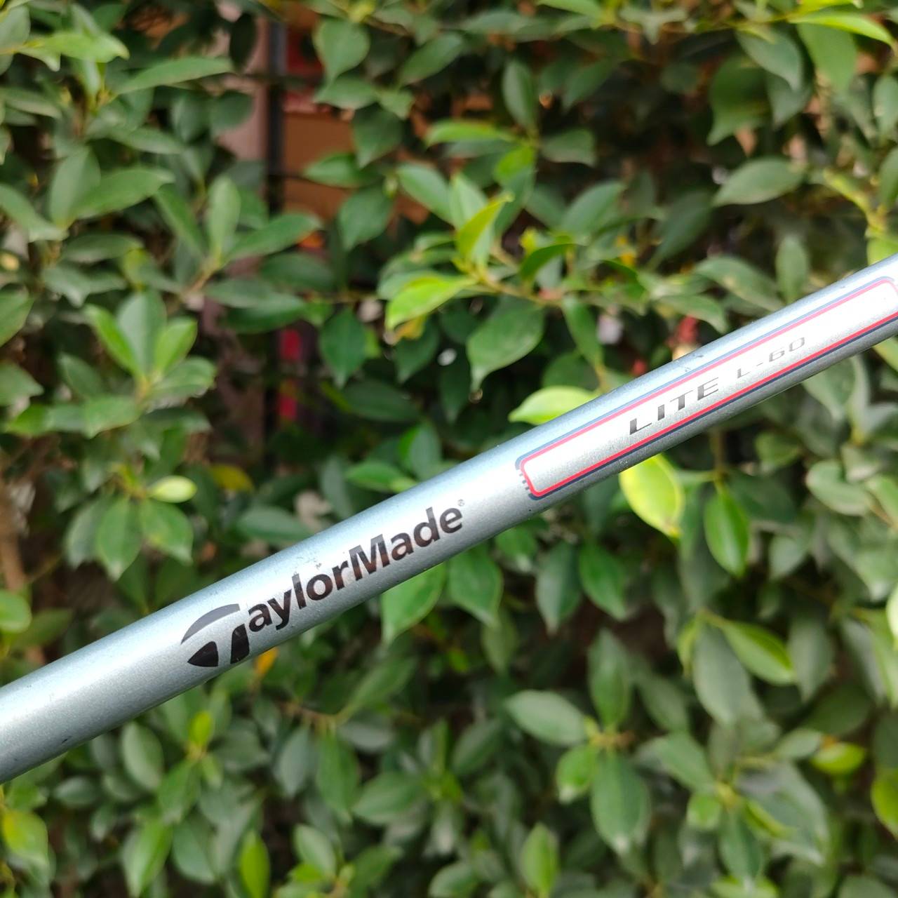 ** ไม้กอล์ฟสำหรับผู้หญิง ** FW7 TAYLORMADE 300 SERIES องศา 23 ก้าน TAYLORMADE LITE FLEX L เป็นรุ่นที่วัสดุดีมาก ท้องสอดรับกับพื้น ตีลูกลอยง่าย ไกล เสียงเพราะ คุณผู้หญิงตีแทนเหล็กยาวได้เลย