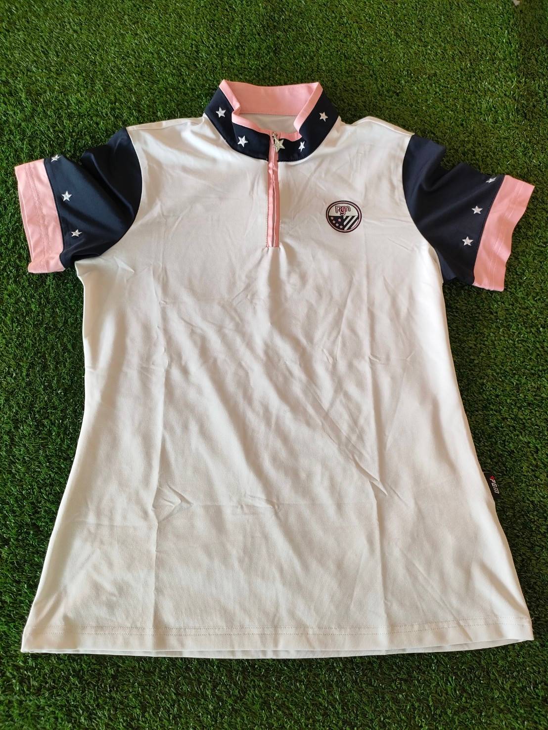 เสื้อนักกอล์ฟเด็กผู้หญิง PGM-YF194 ไชส์ 2XL อกขนาด 32 นิ้ว สำหรับนักกีฬากอล์ฟโดยเฉพาะไม่ติดขัดวงสวิงอย่างแน่นอน!! มือสอง ของแท้ BY NakaraLuxurious